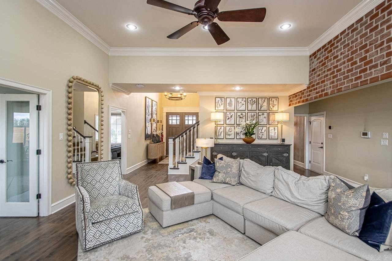 HURRICANE LAKE EST - Residential