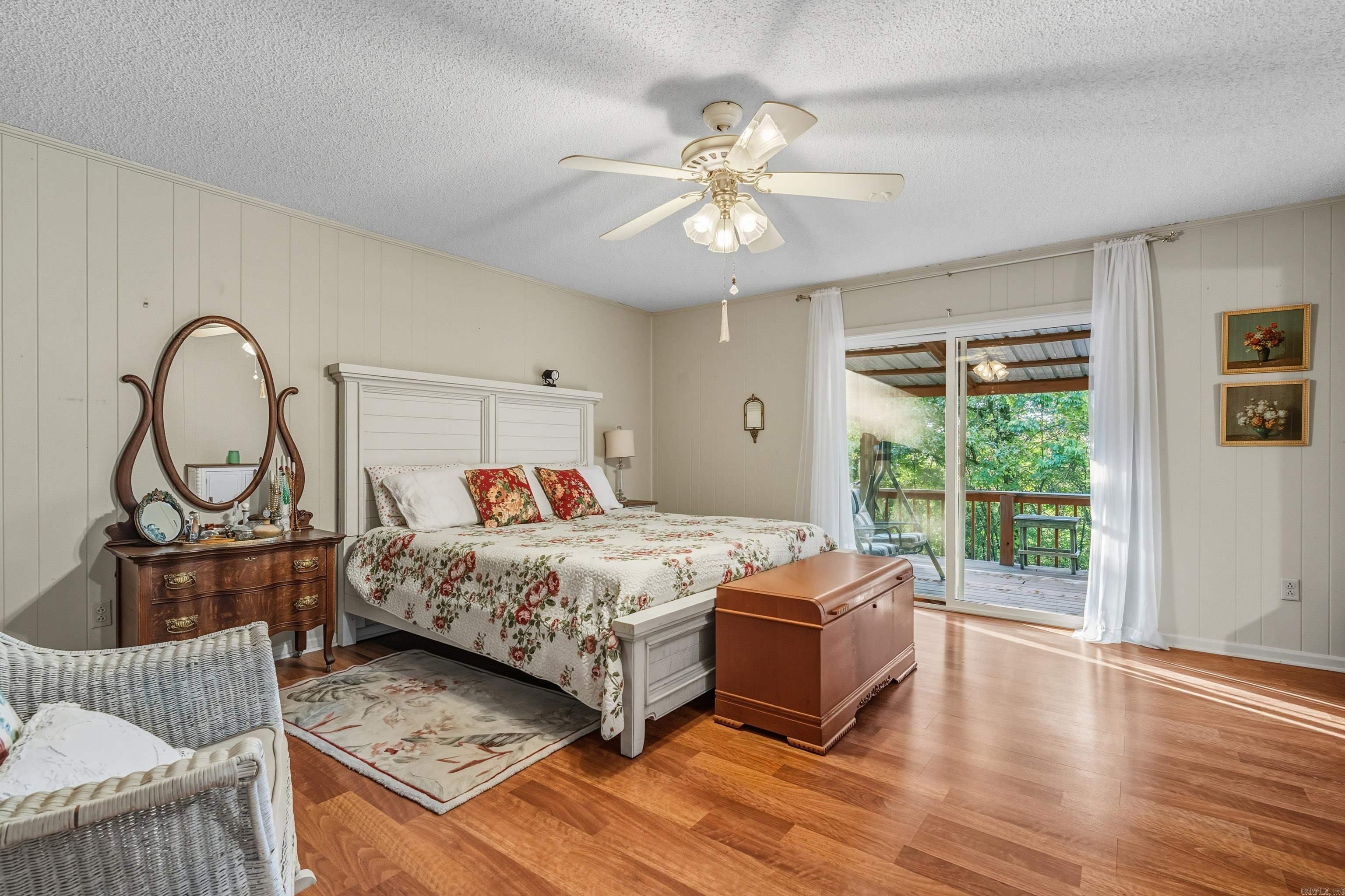 BEAVER LAKE ESTATES - Residential