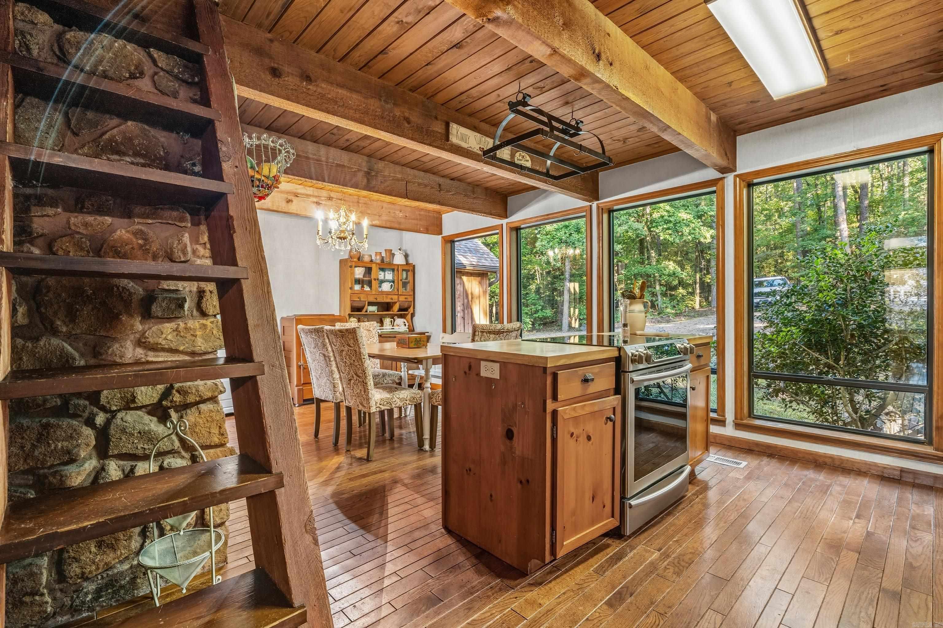 BEAVER LAKE ESTATES - Residential