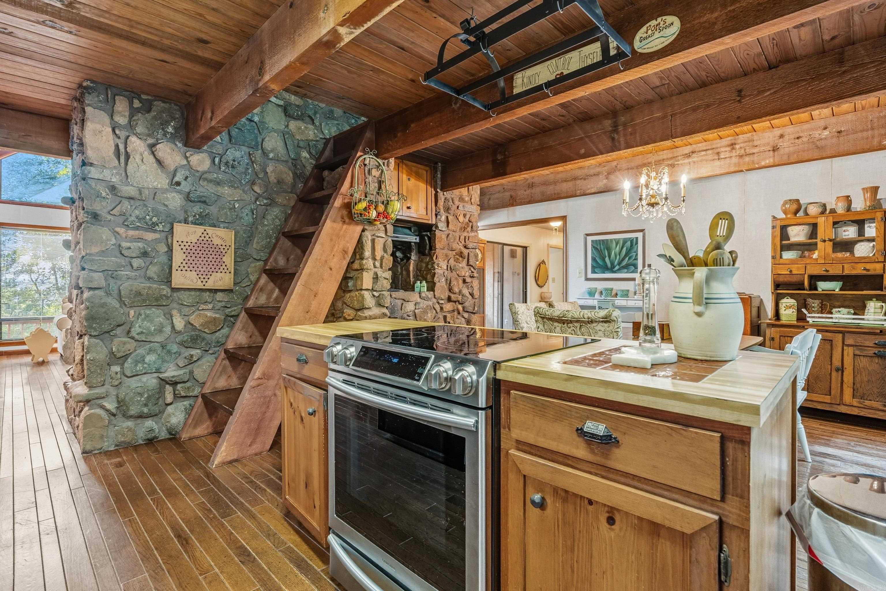 BEAVER LAKE ESTATES - Residential