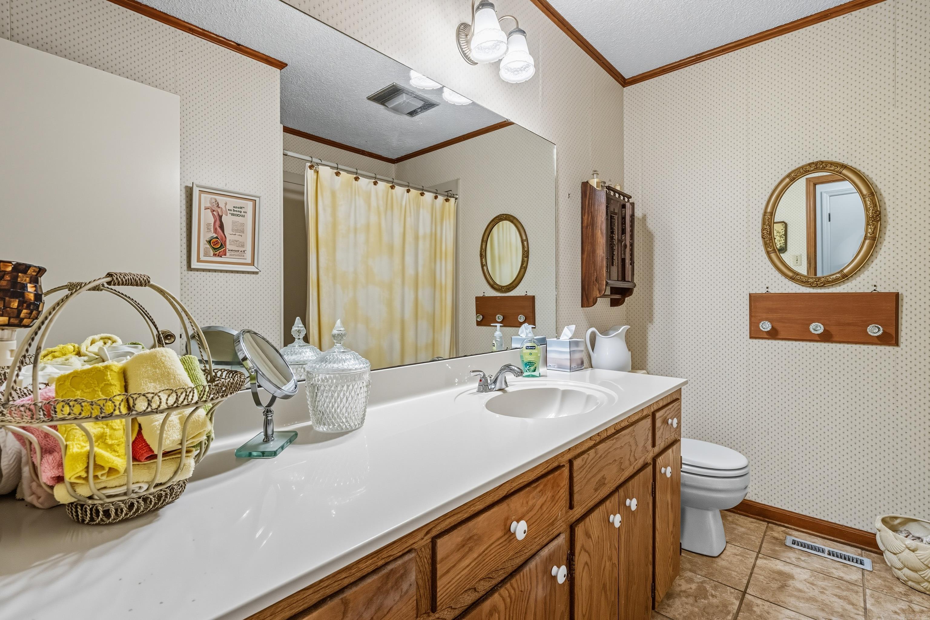 BEAVER LAKE ESTATES - Residential