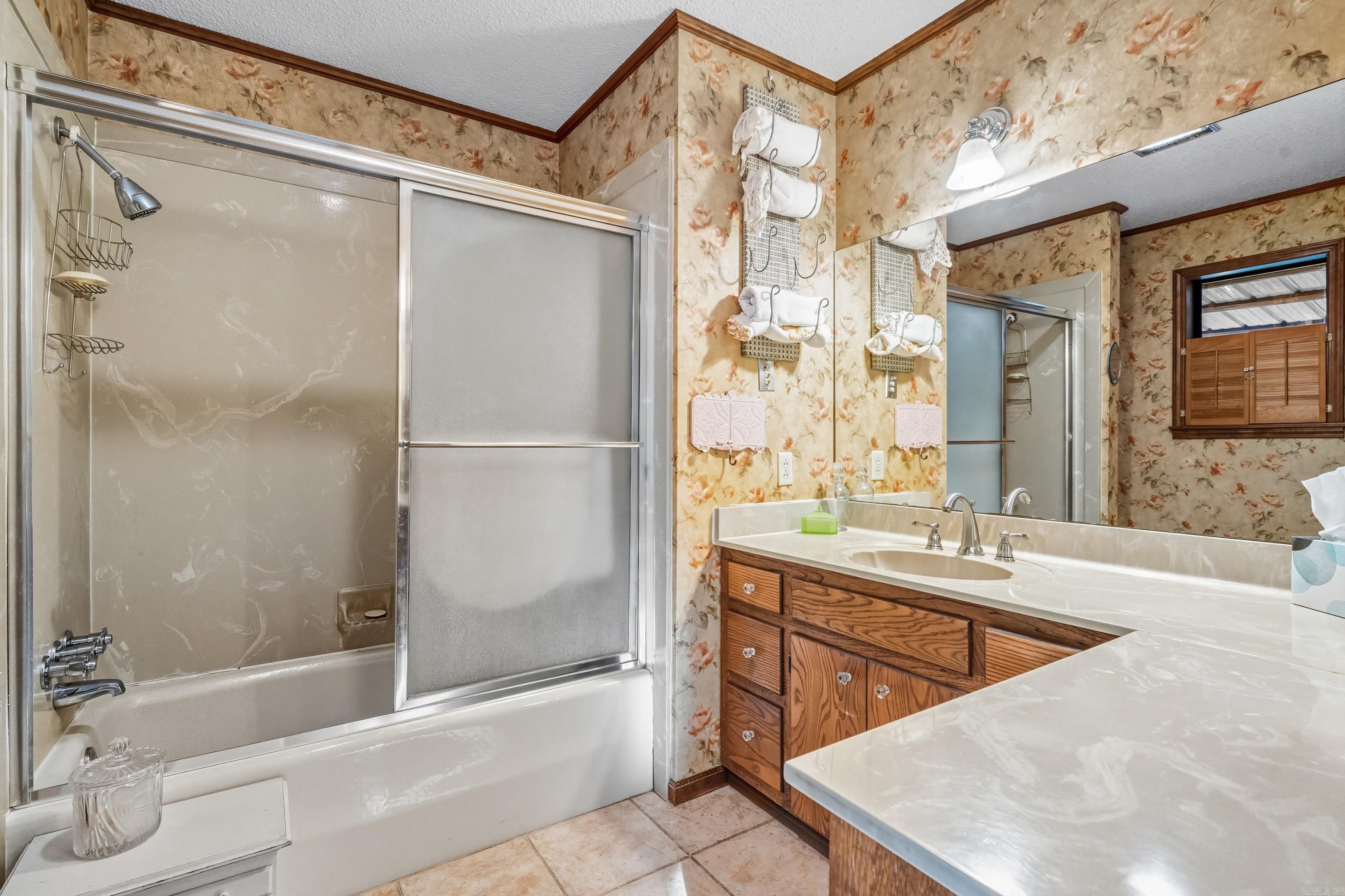 BEAVER LAKE ESTATES - Residential