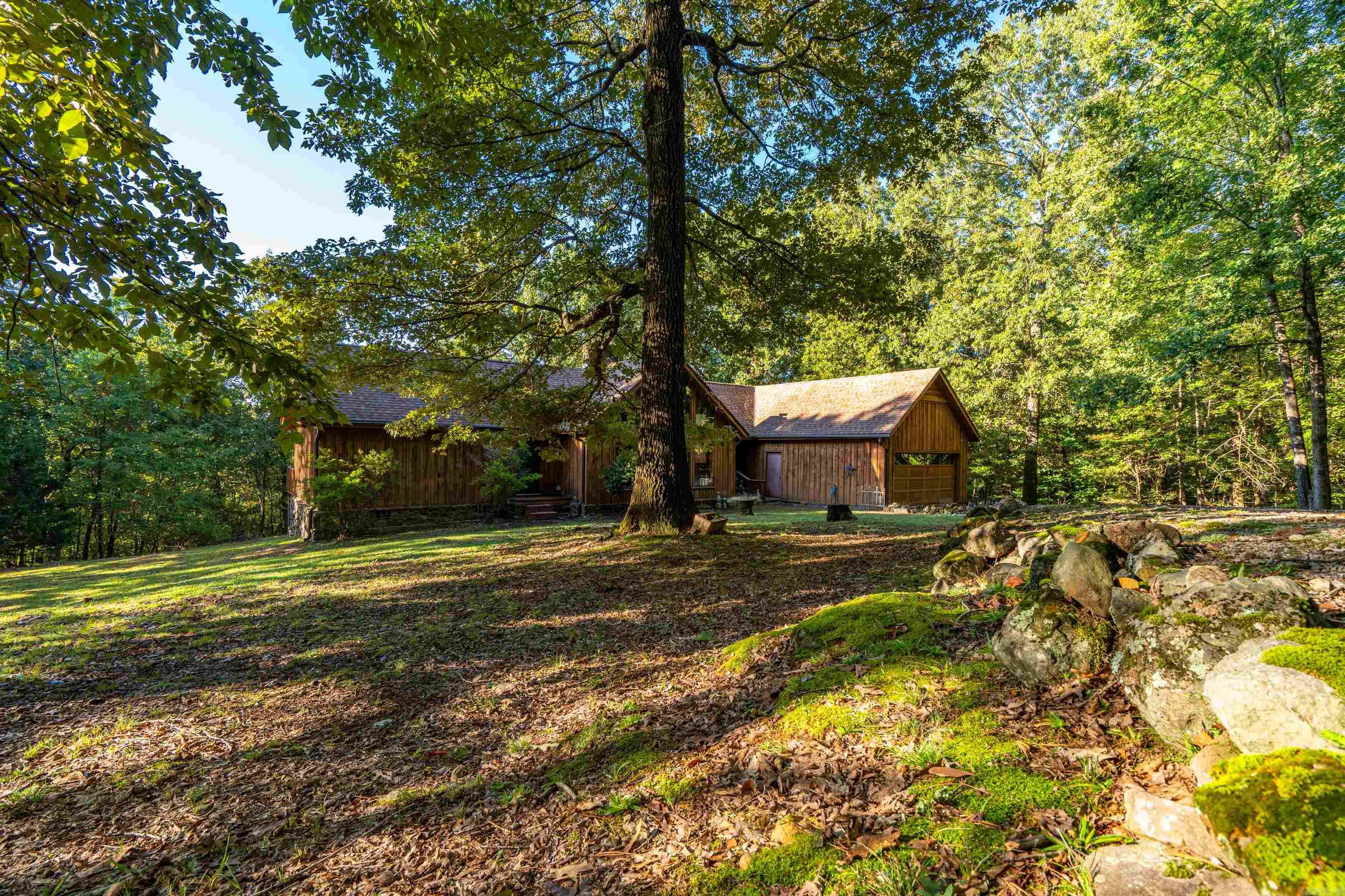 BEAVER LAKE ESTATES - Residential