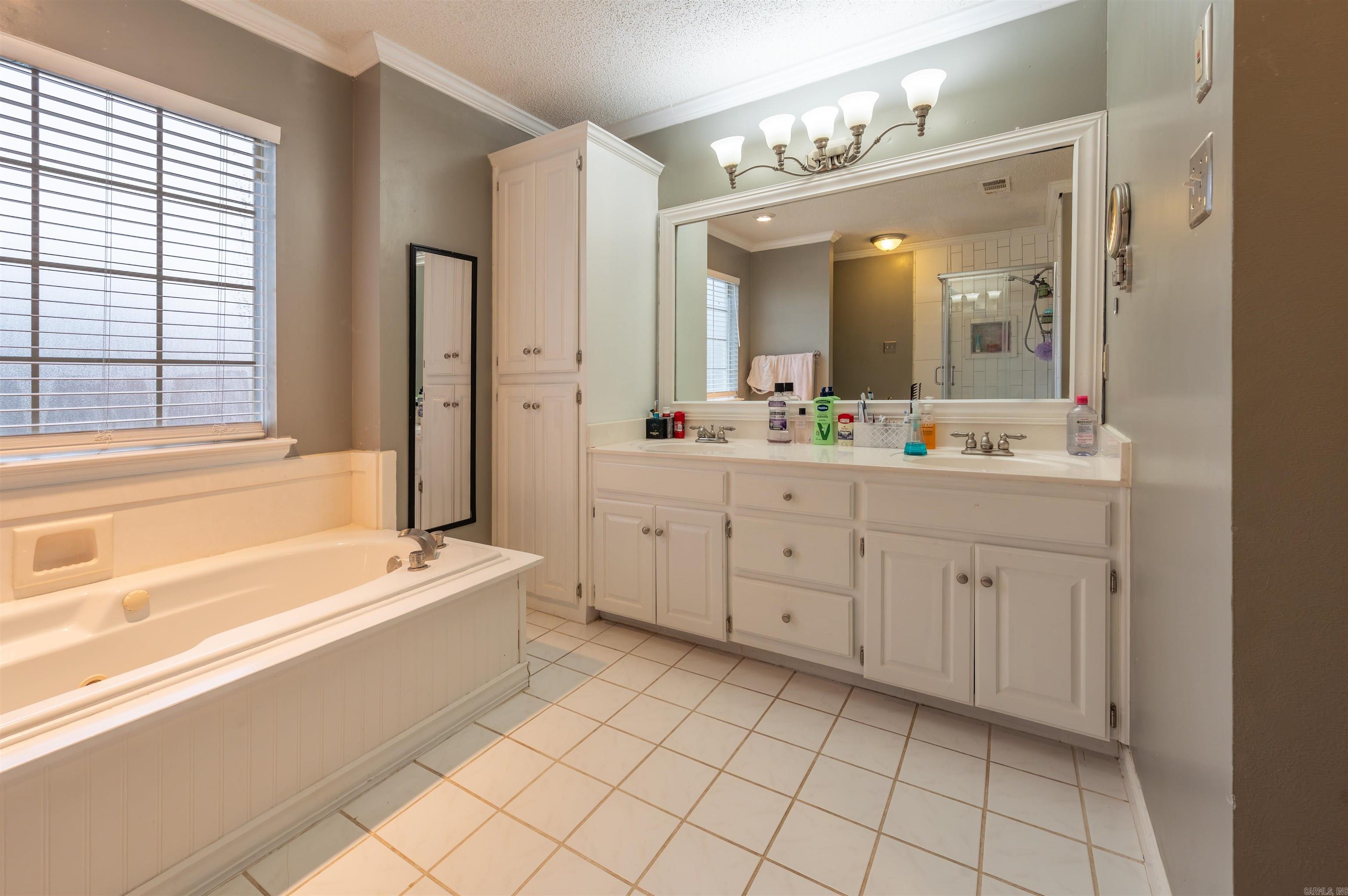 FOXWOOD J - Residential