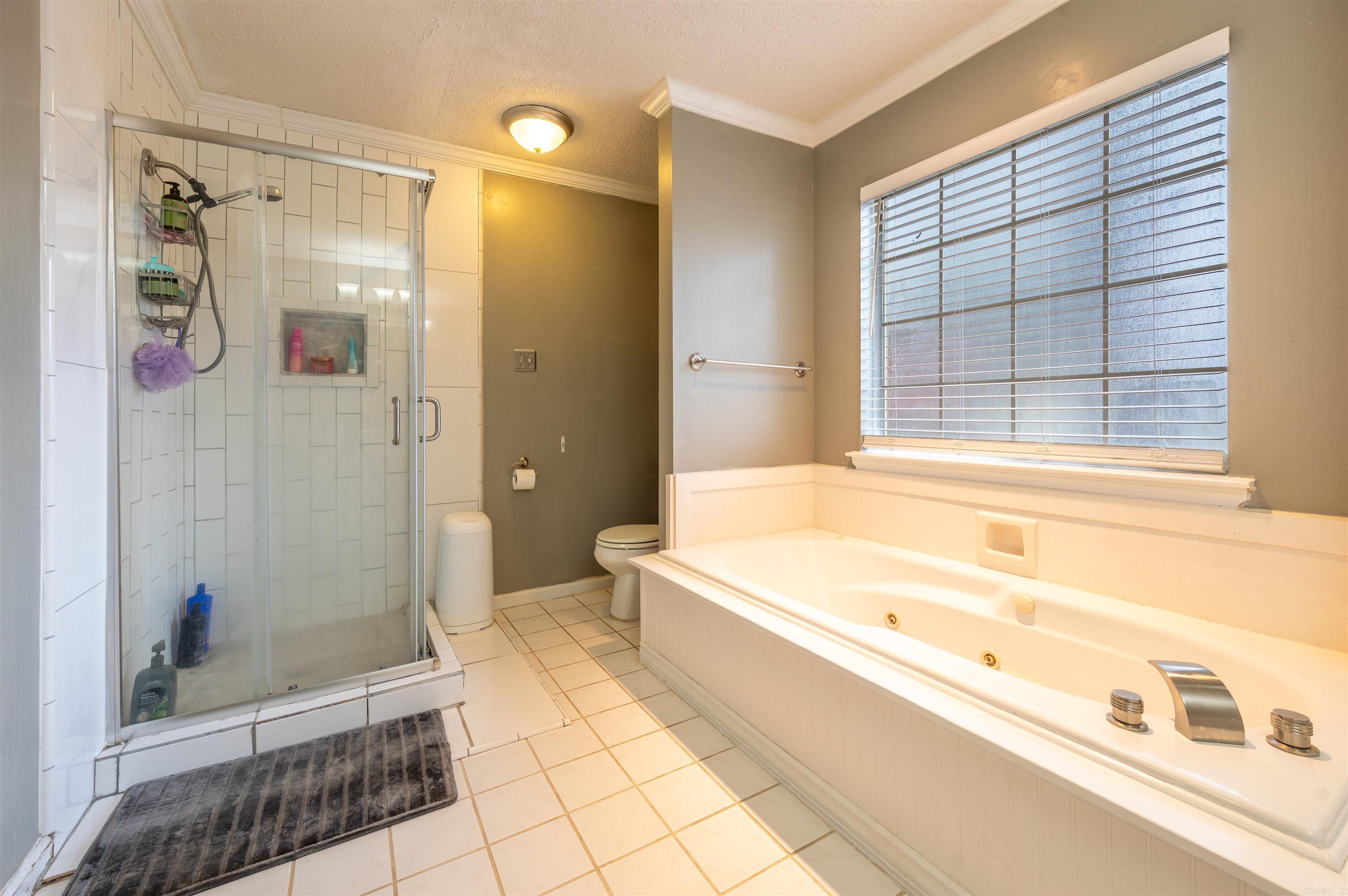 FOXWOOD J - Residential