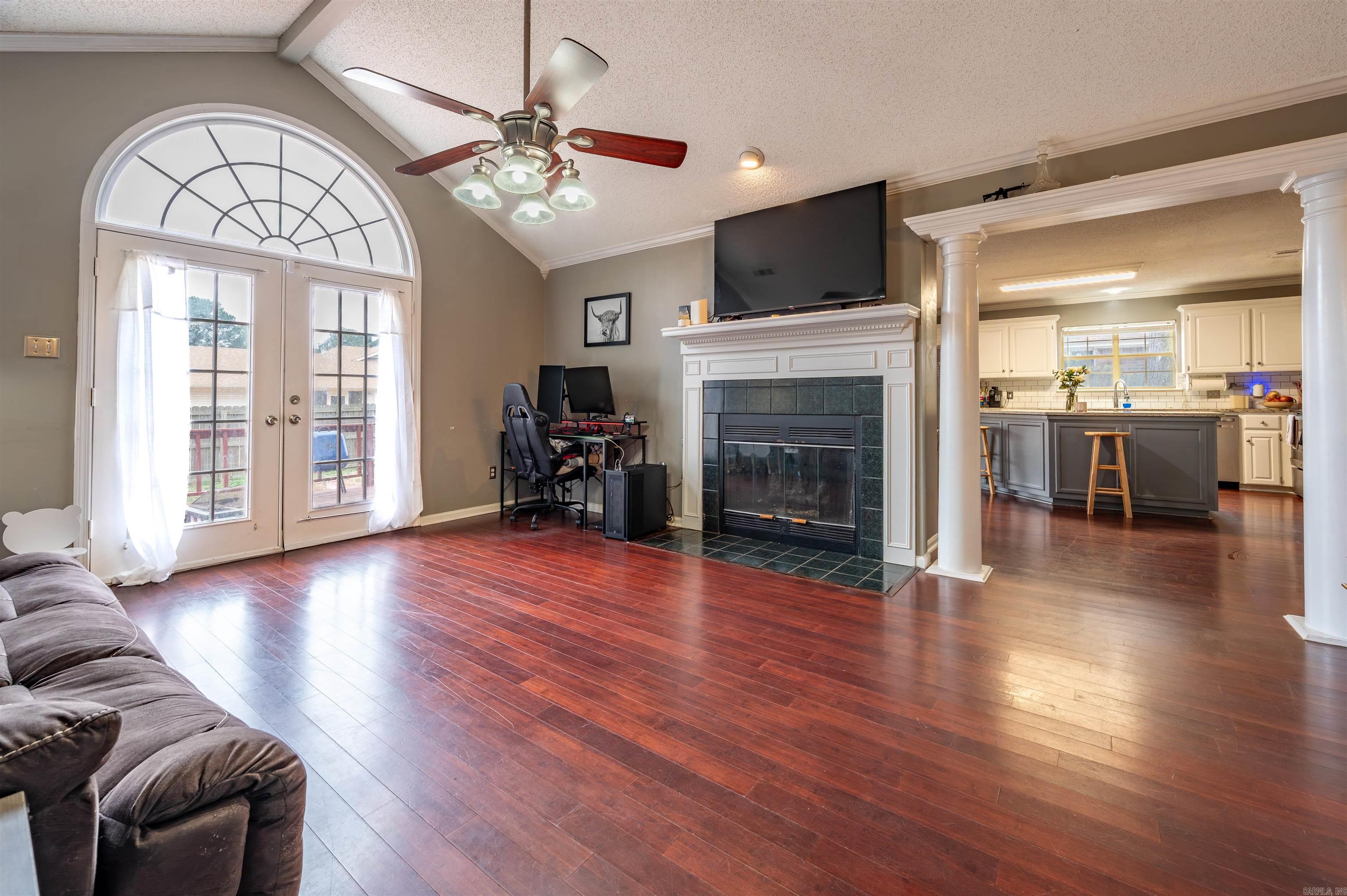 FOXWOOD J - Residential