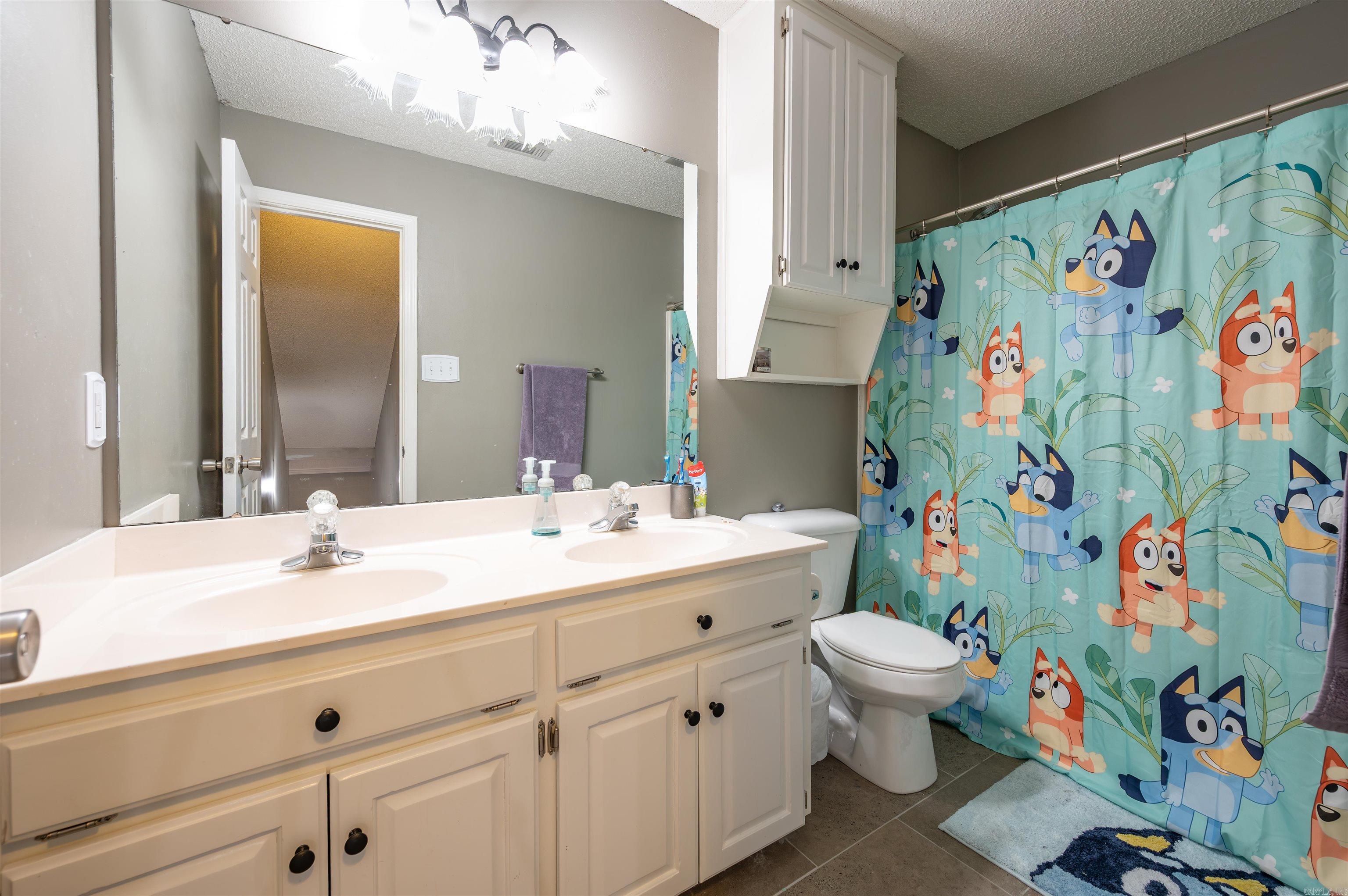 FOXWOOD J - Residential