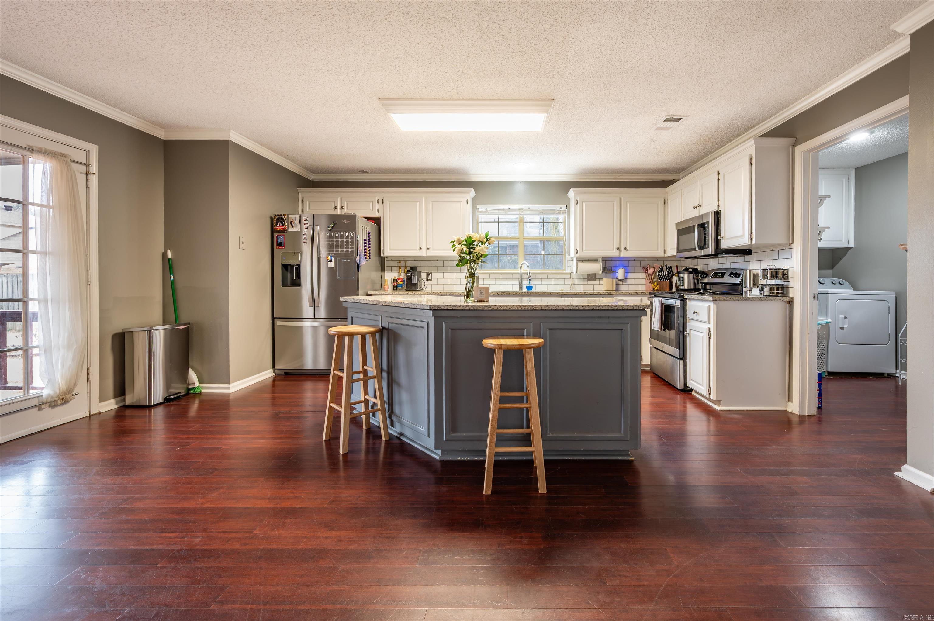 FOXWOOD J - Residential