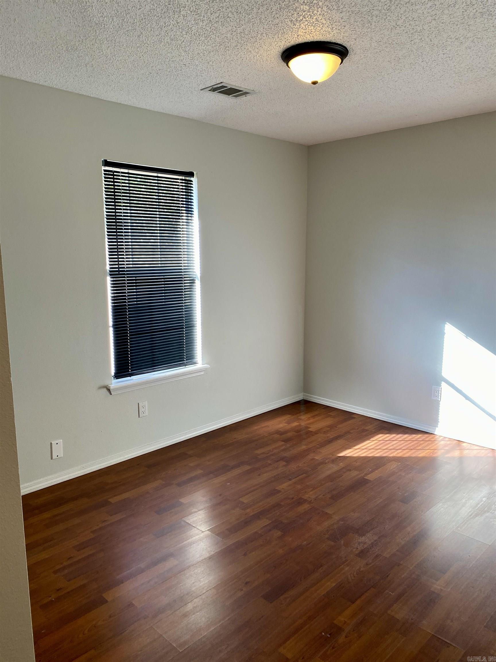 SHADOW VALLEY - Residential