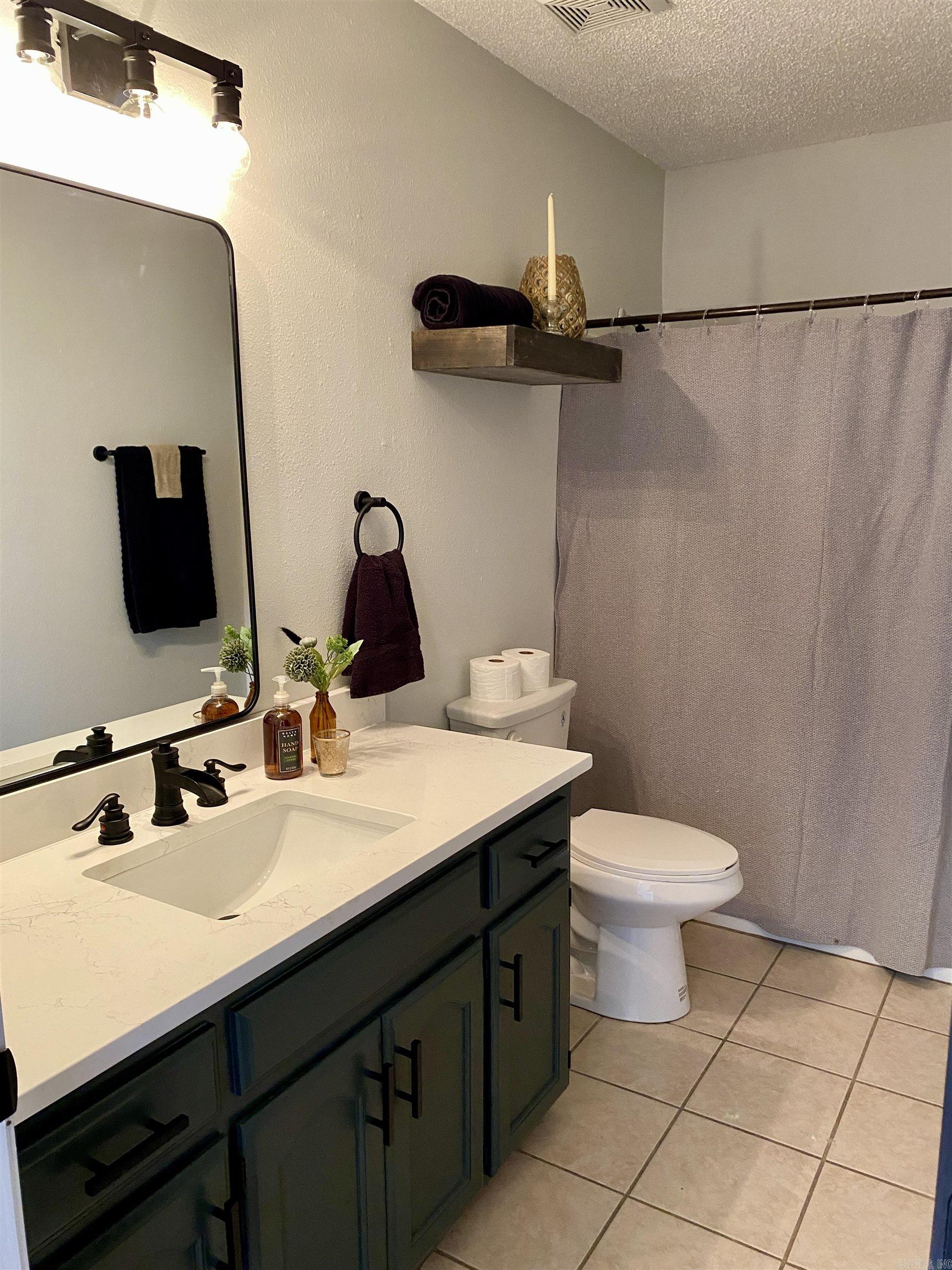 SHADOW VALLEY - Residential