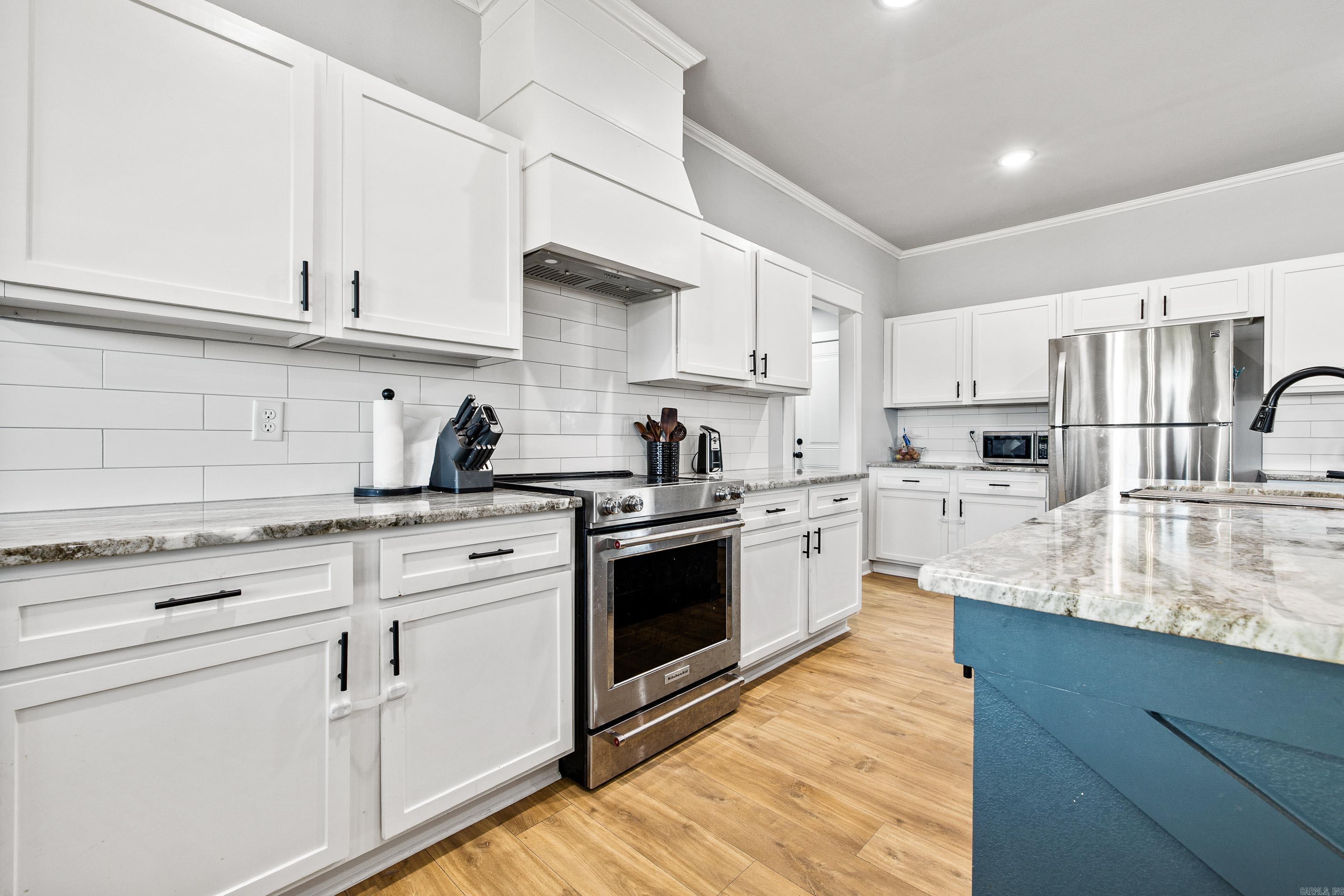 TIMBER POINT - Residential