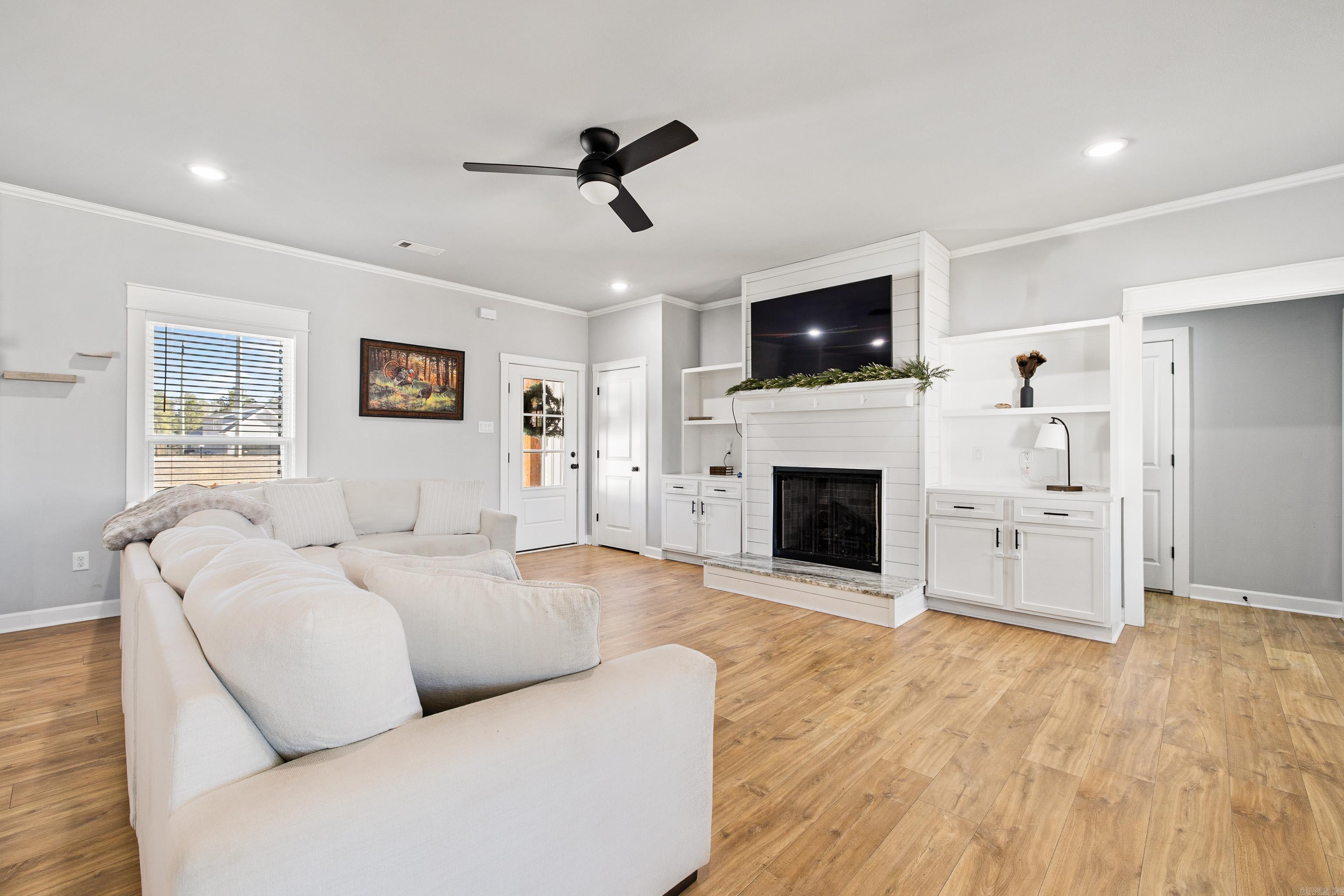 TIMBER POINT - Residential