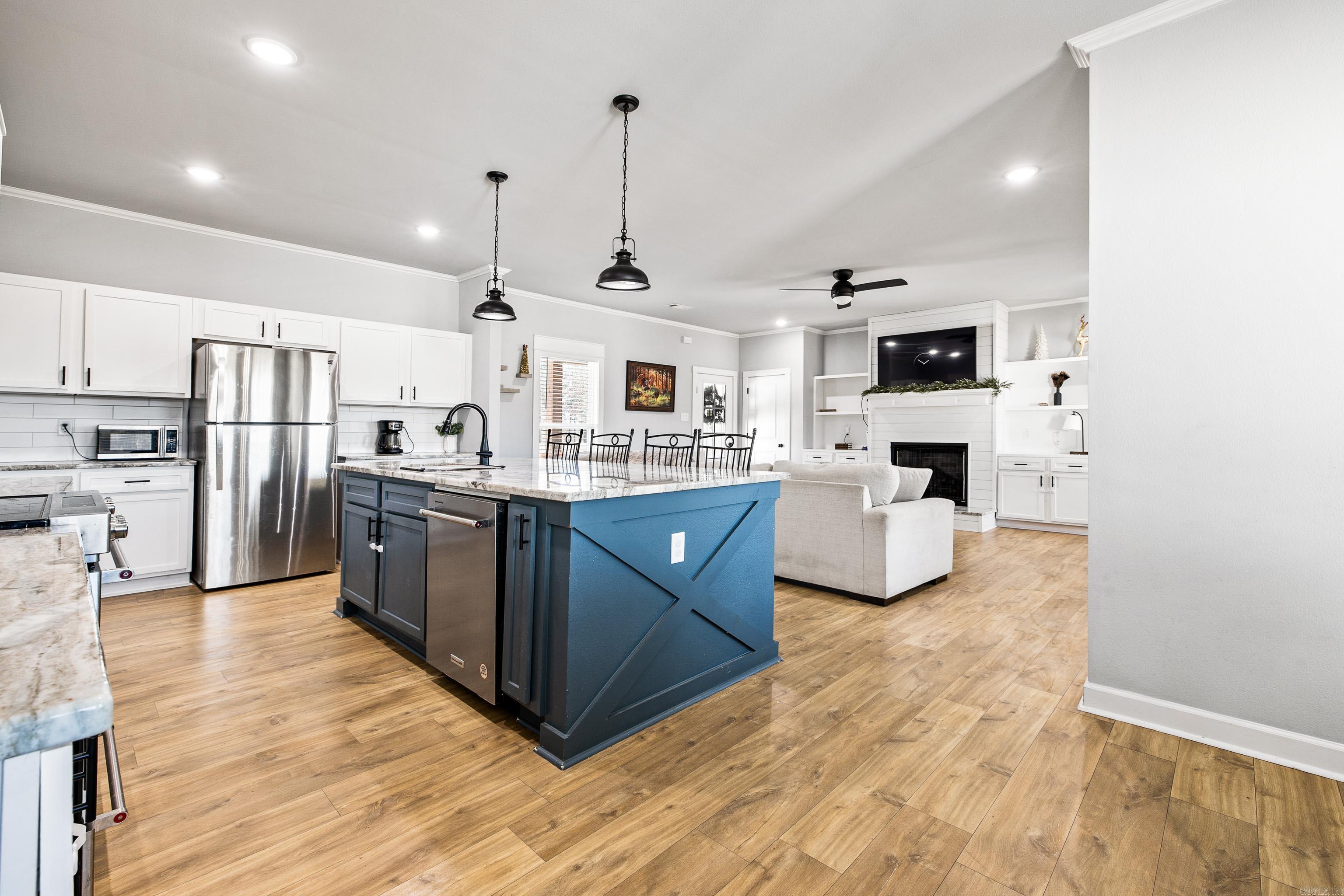 TIMBER POINT - Residential