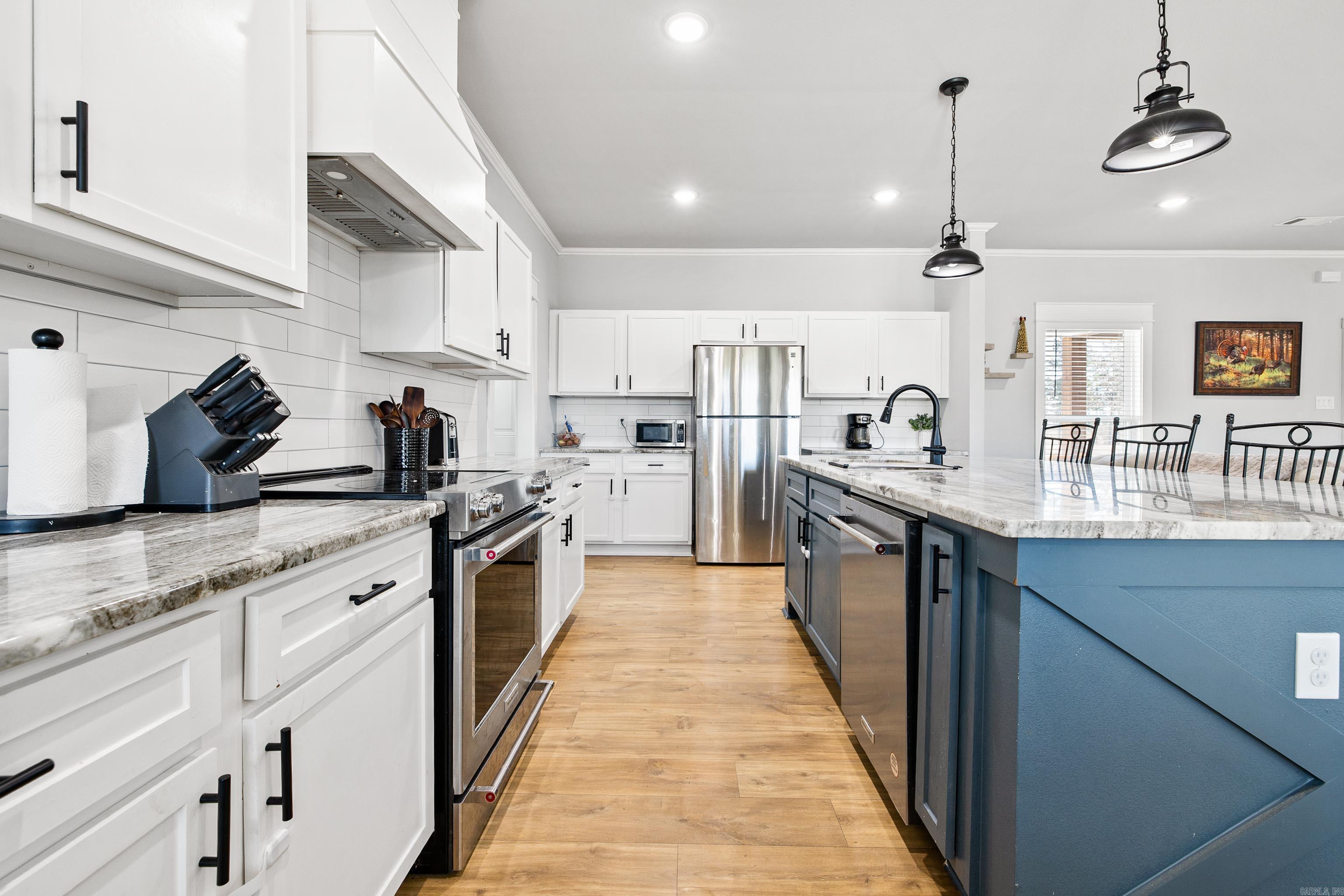 TIMBER POINT - Residential