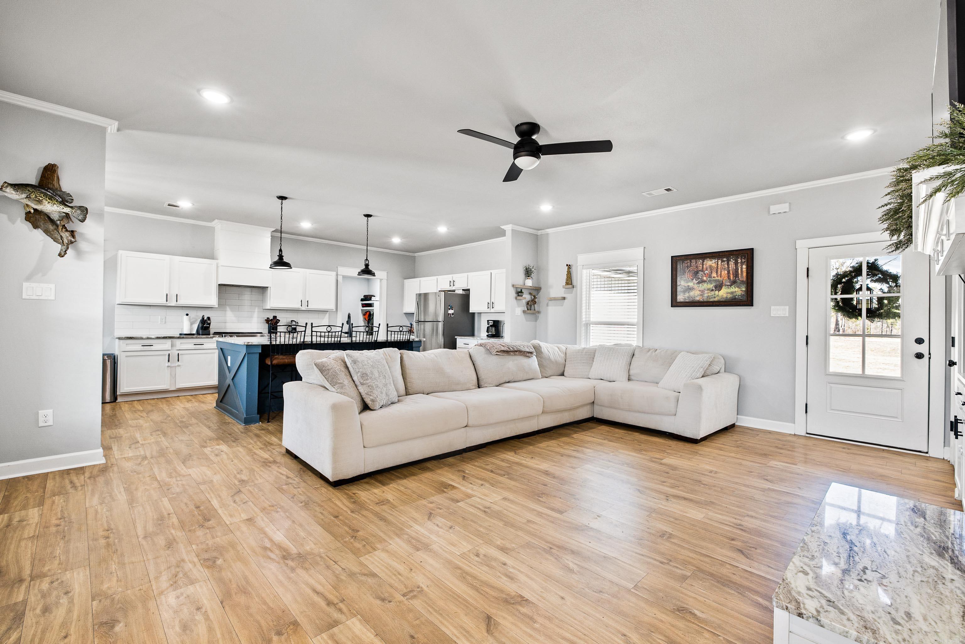 TIMBER POINT - Residential