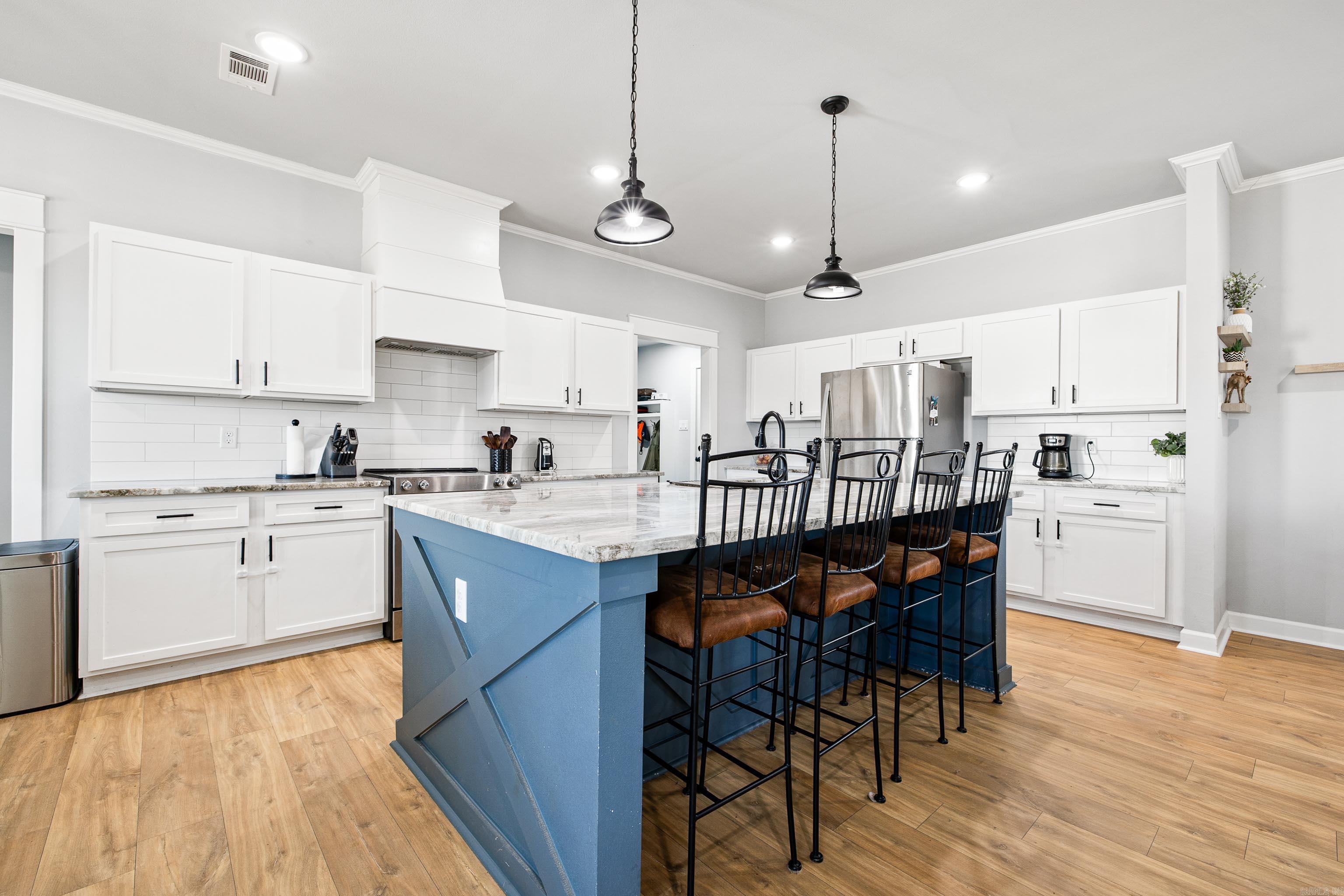 TIMBER POINT - Residential