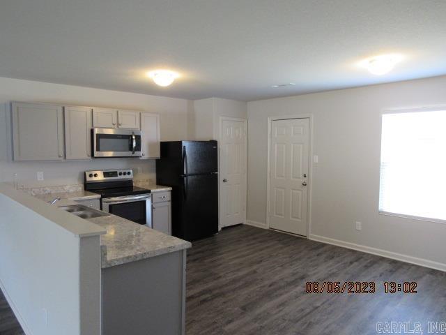 MUSEUM MEADOWS - Residential Lease