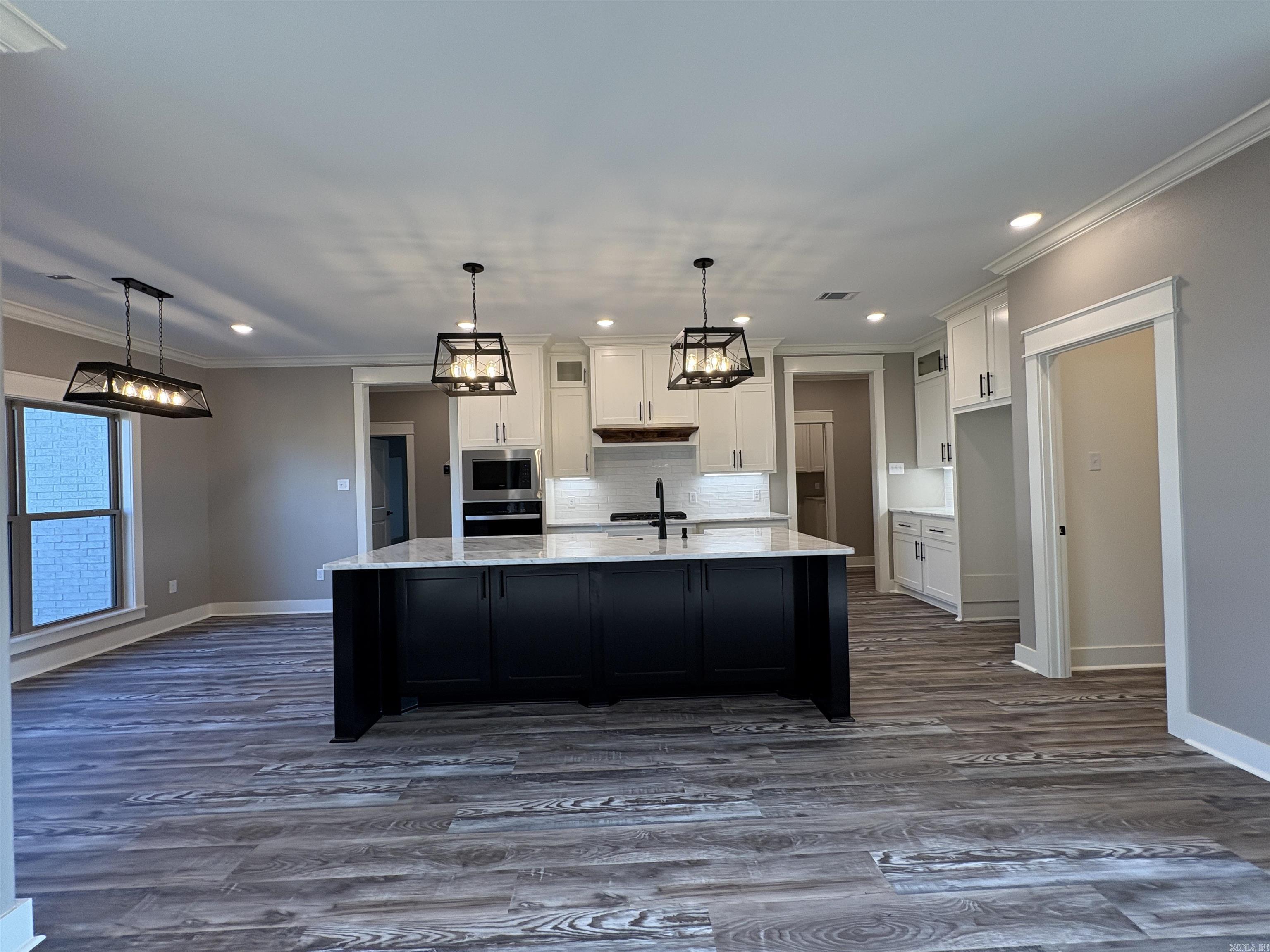 Salem Woods - Residential