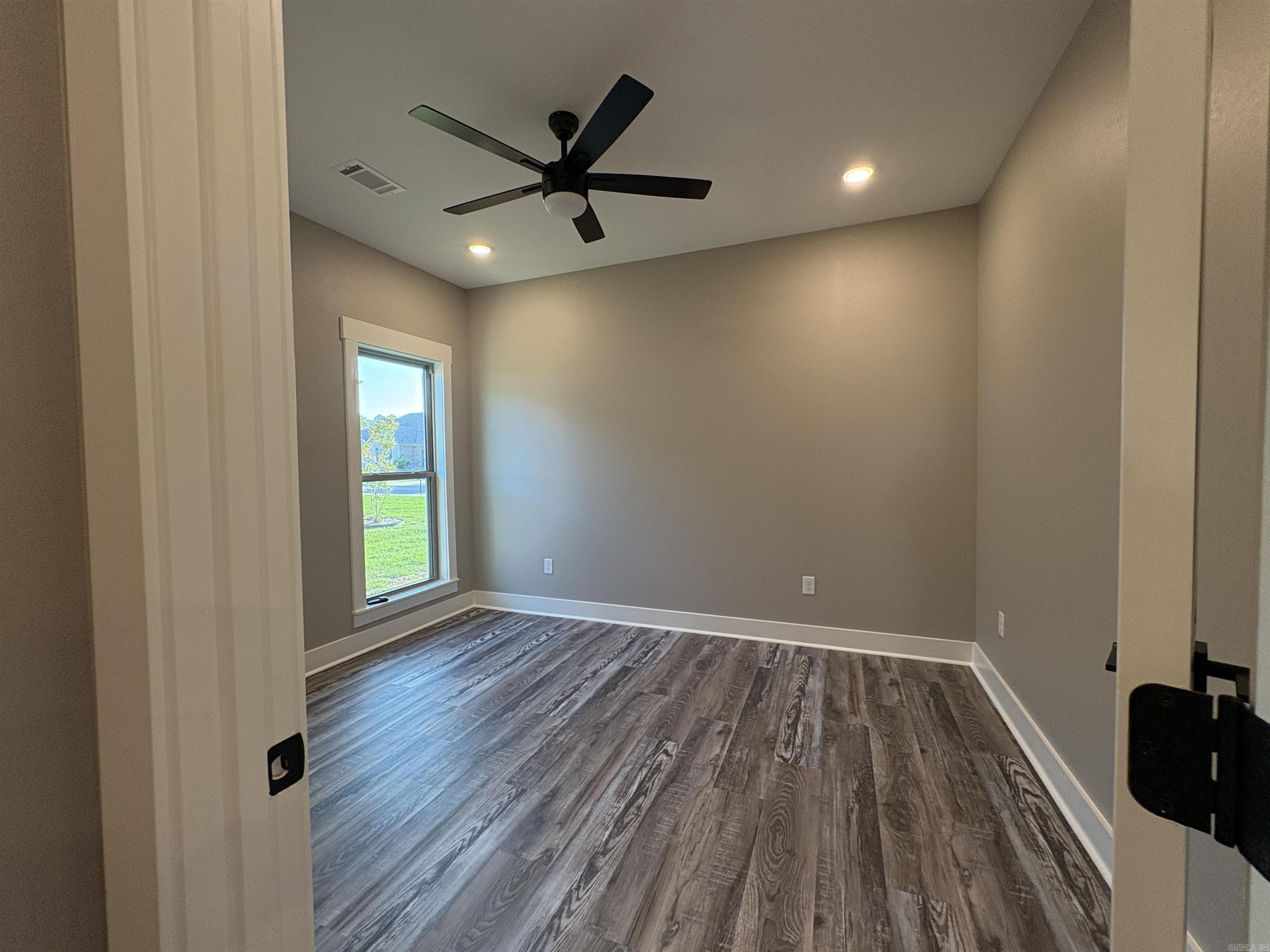 Salem Woods - Residential