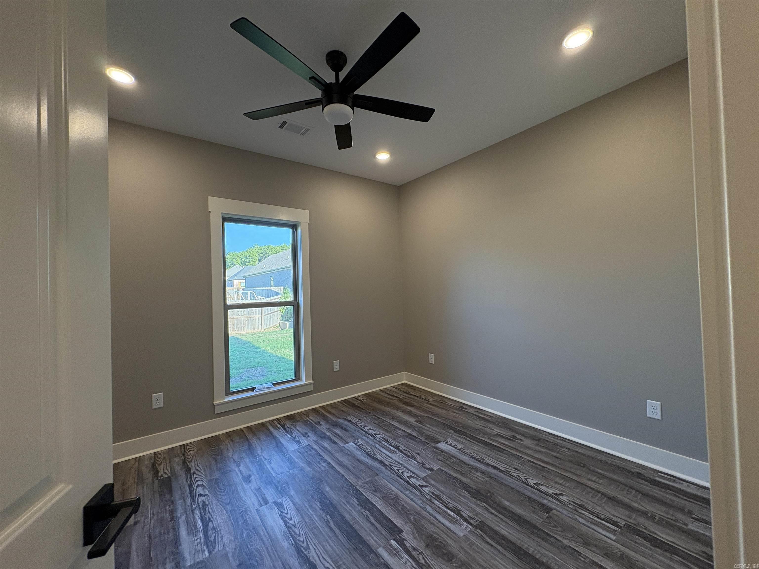 Salem Woods - Residential