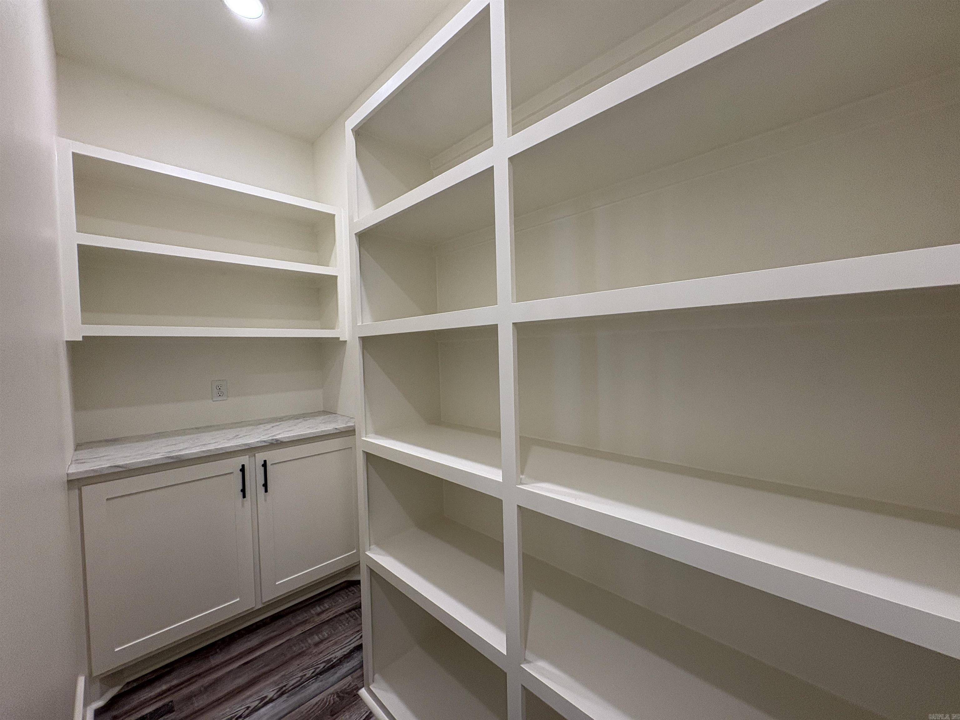 Salem Woods - Residential