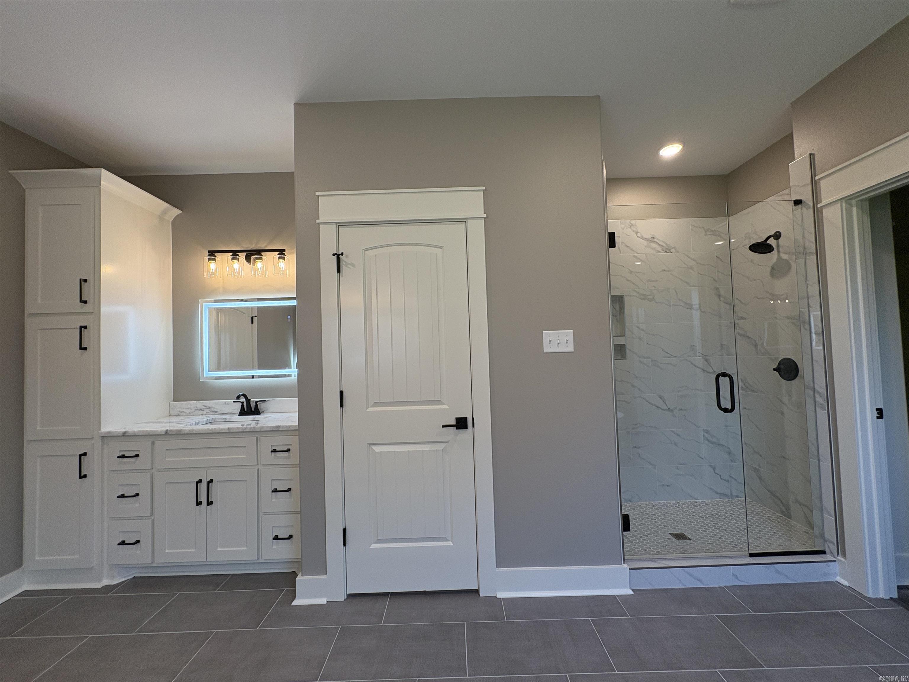 Salem Woods - Residential