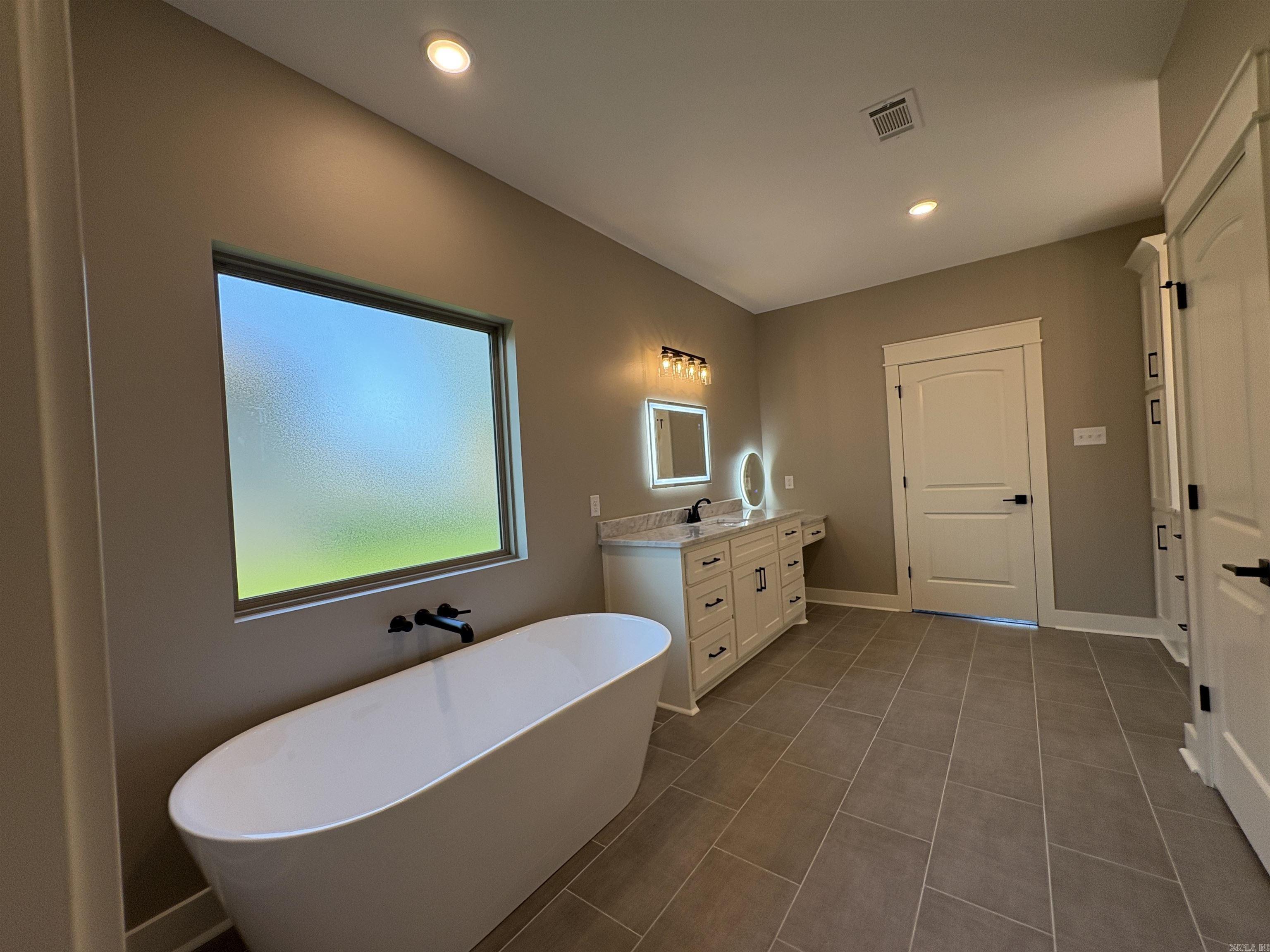 Salem Woods - Residential