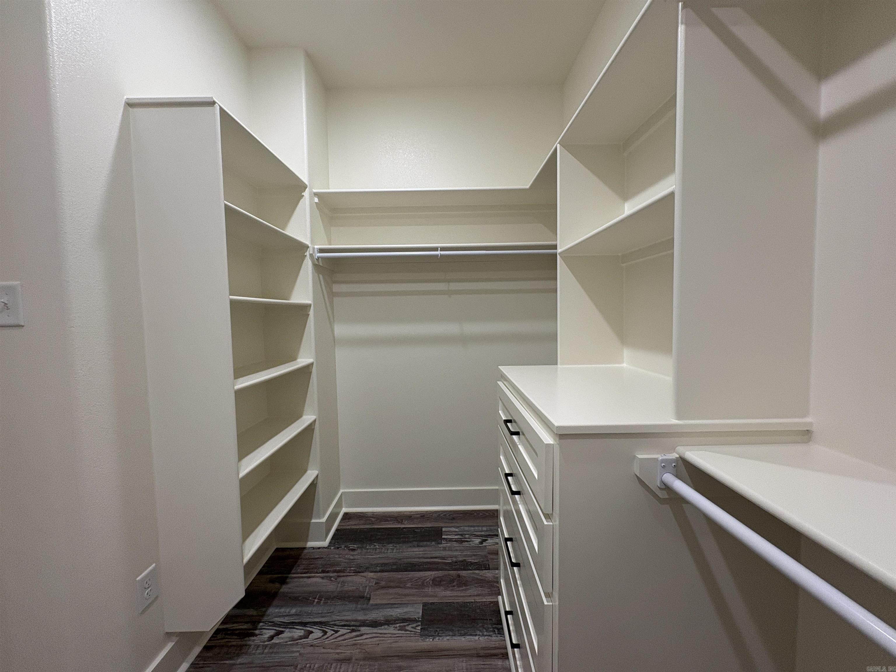 Salem Woods - Residential