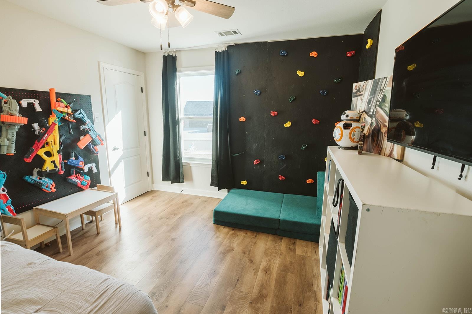 CROSSROADS VILLAGE - Residential