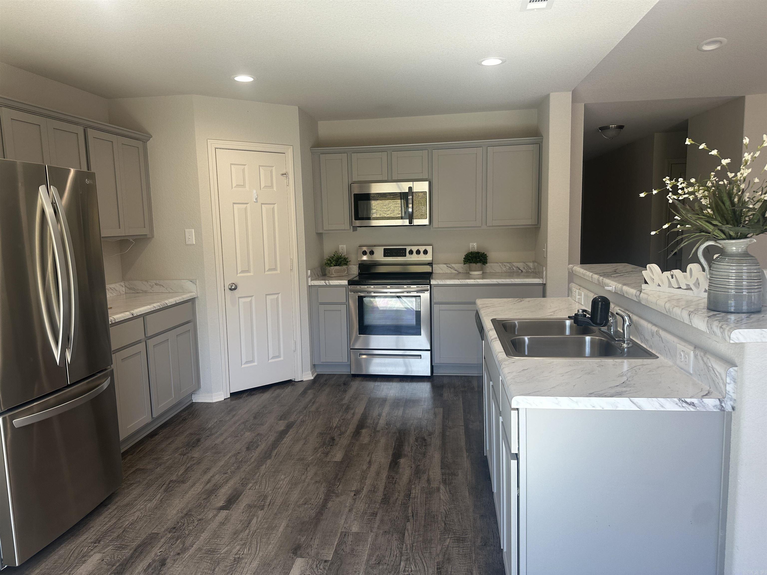 GREYSTONE - Residential