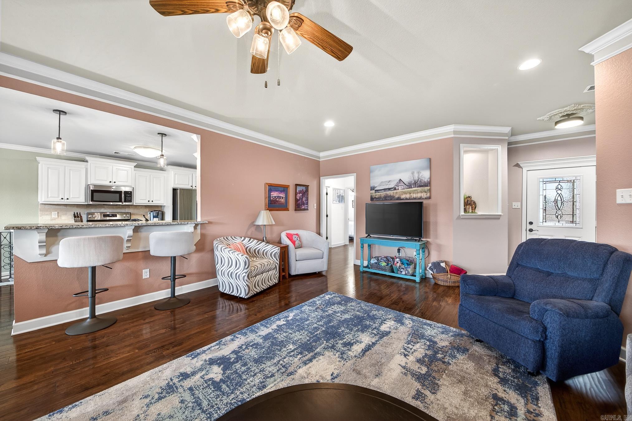 HUNTINGTON PLACE - Residential