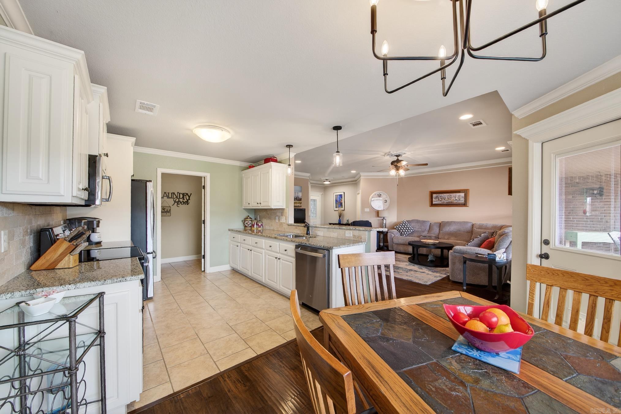 HUNTINGTON PLACE - Residential