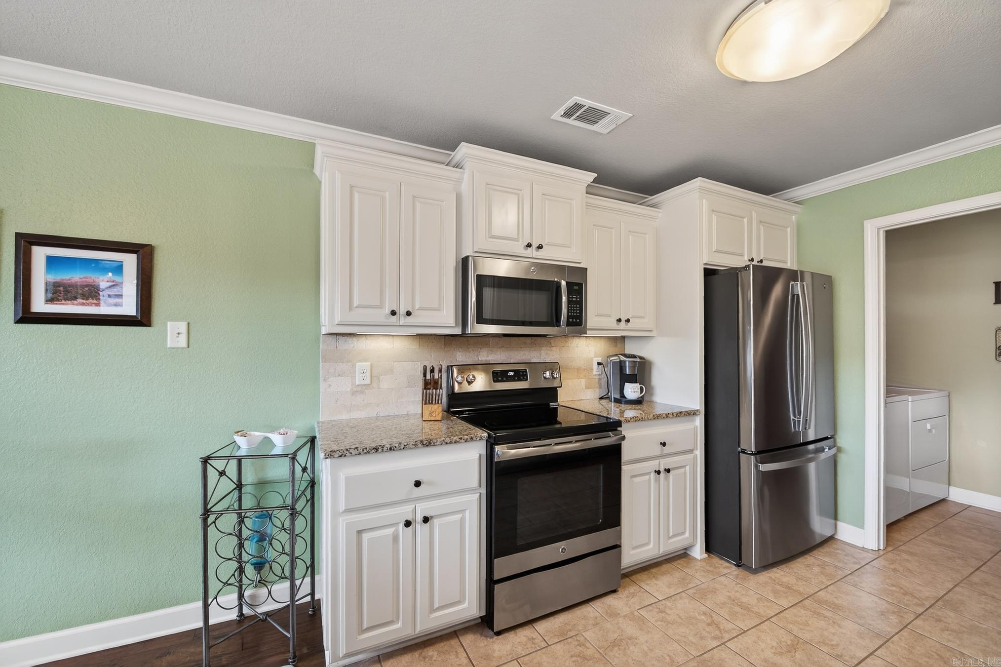 HUNTINGTON PLACE - Residential