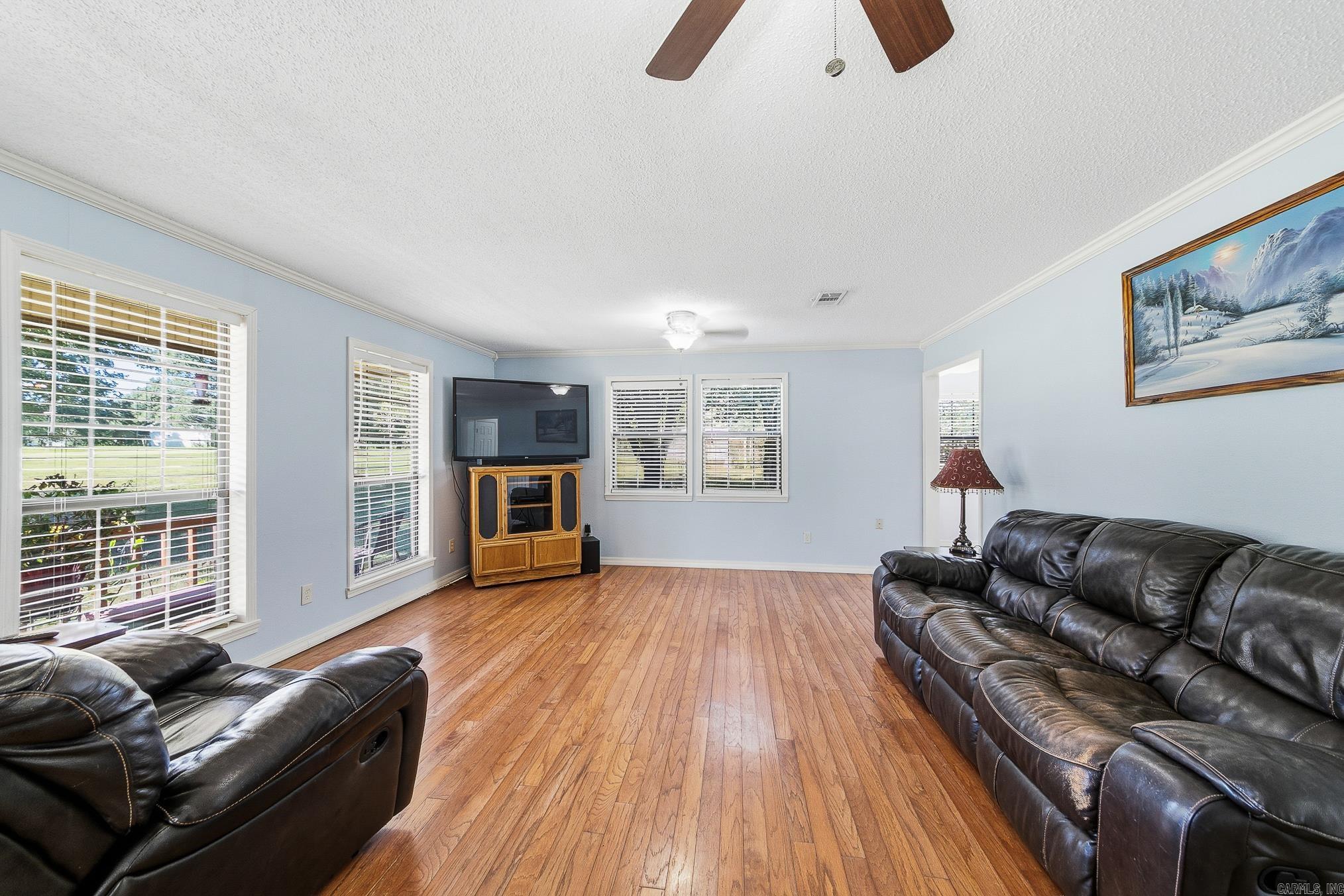 CIRCLE B - Residential