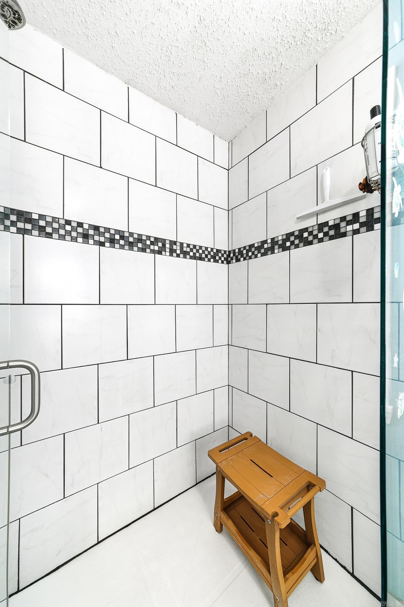 CIRCLE B - Residential