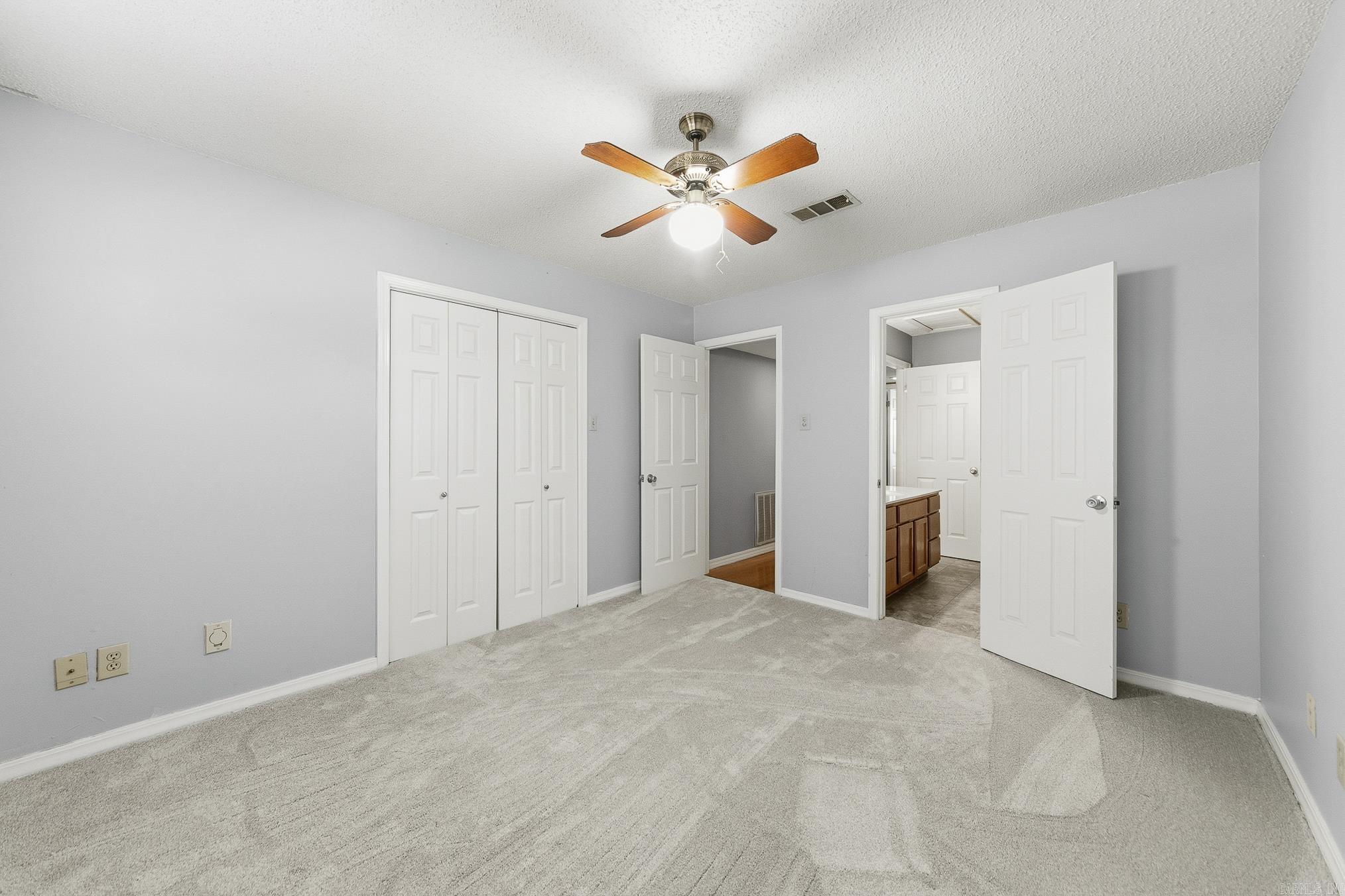 CIRCLE B - Residential