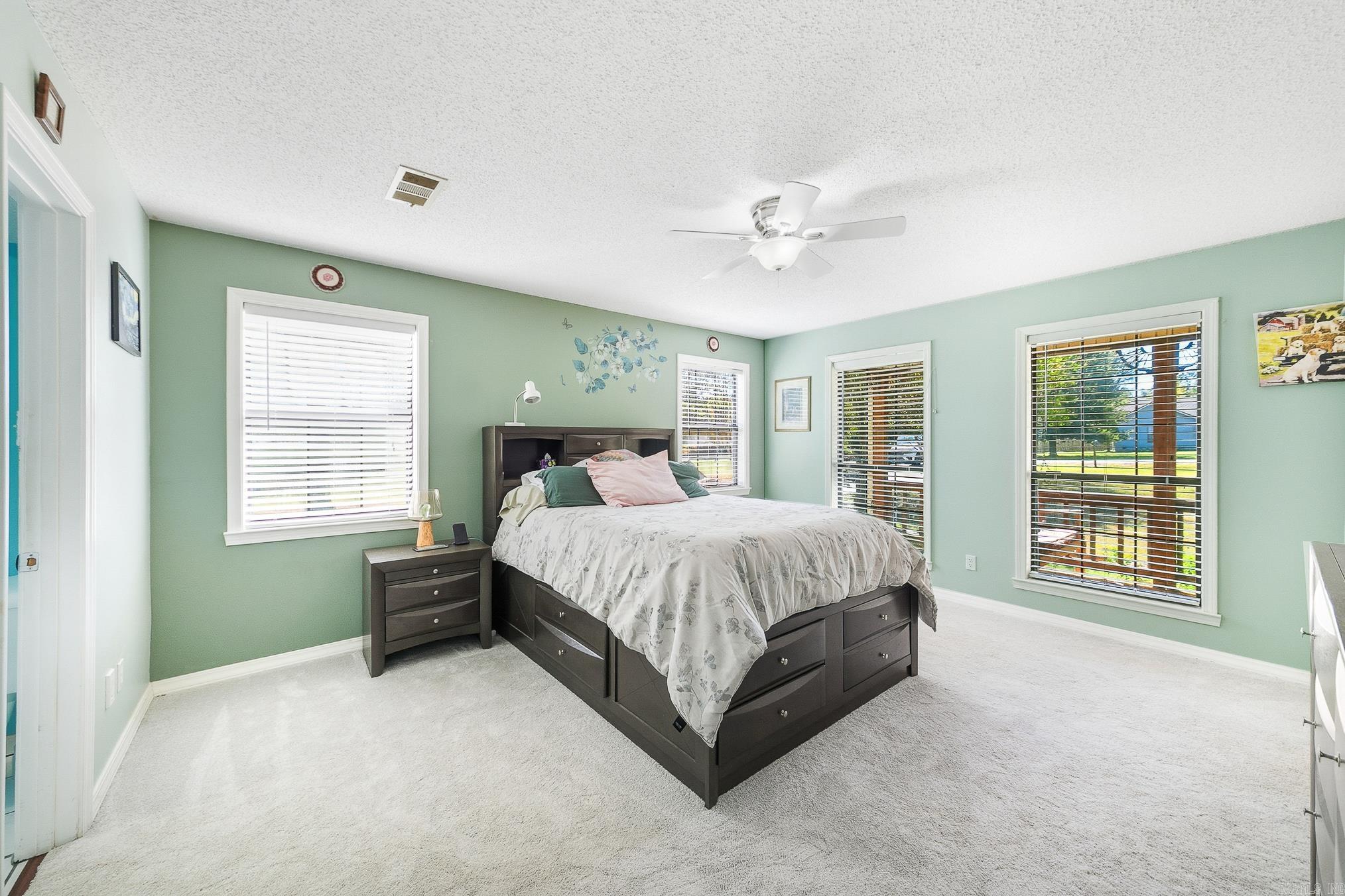 CIRCLE B - Residential