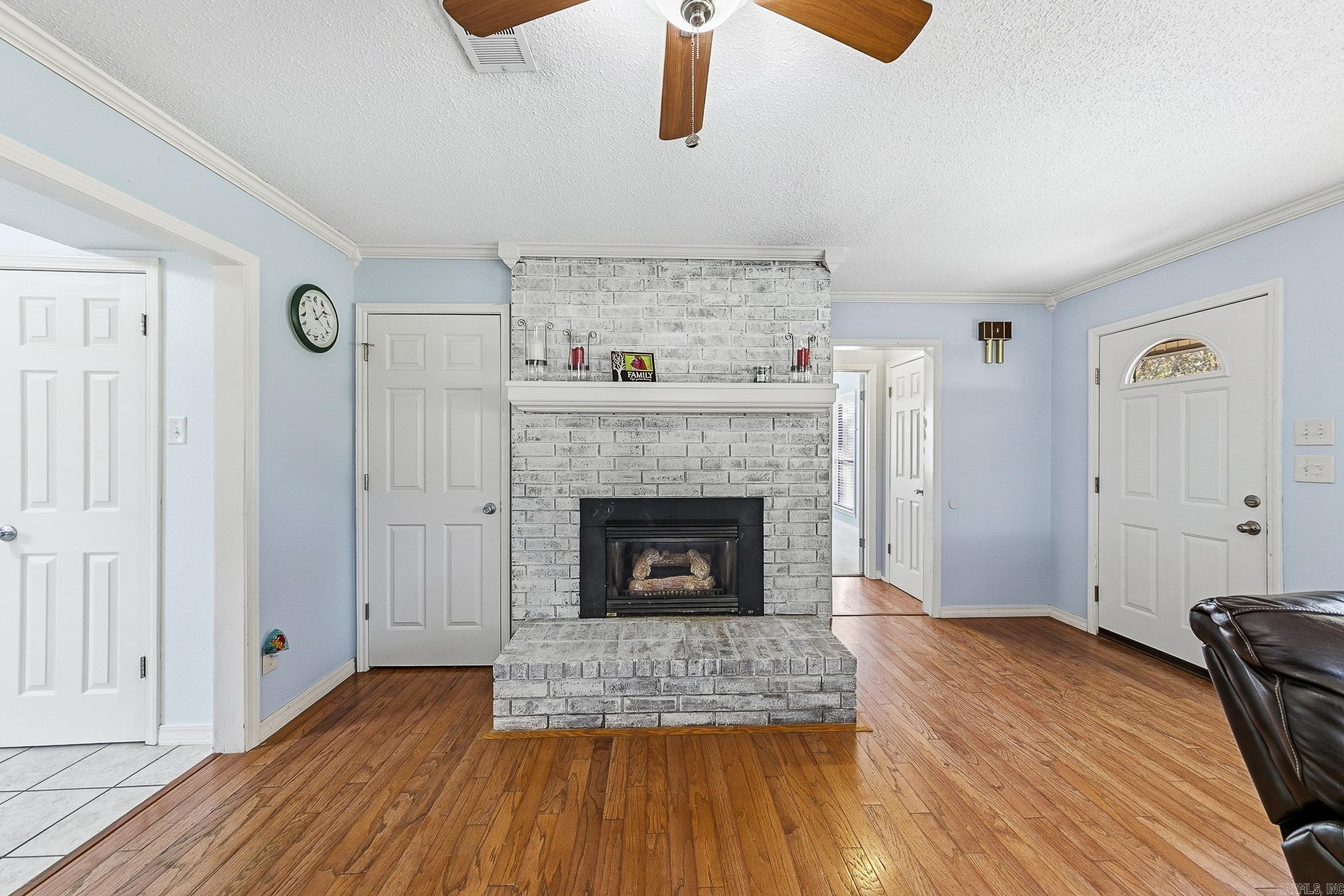 CIRCLE B - Residential