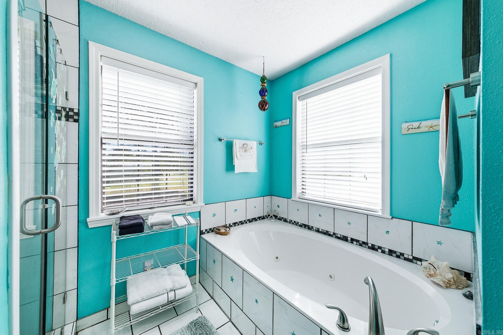 CIRCLE B - Residential