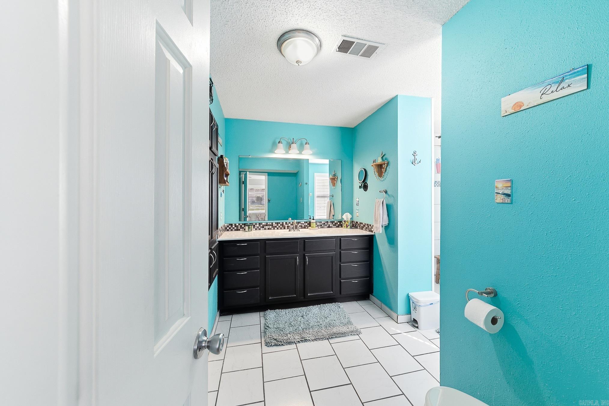 CIRCLE B - Residential