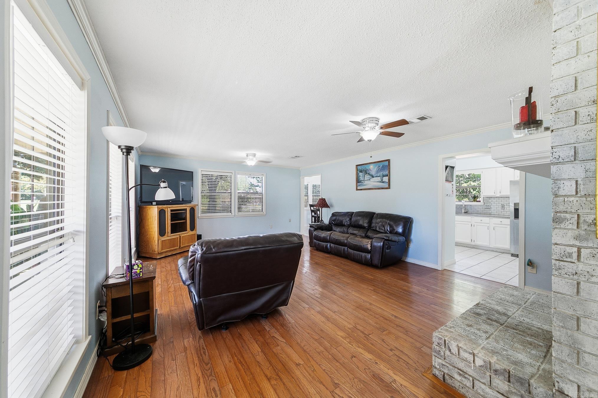 CIRCLE B - Residential