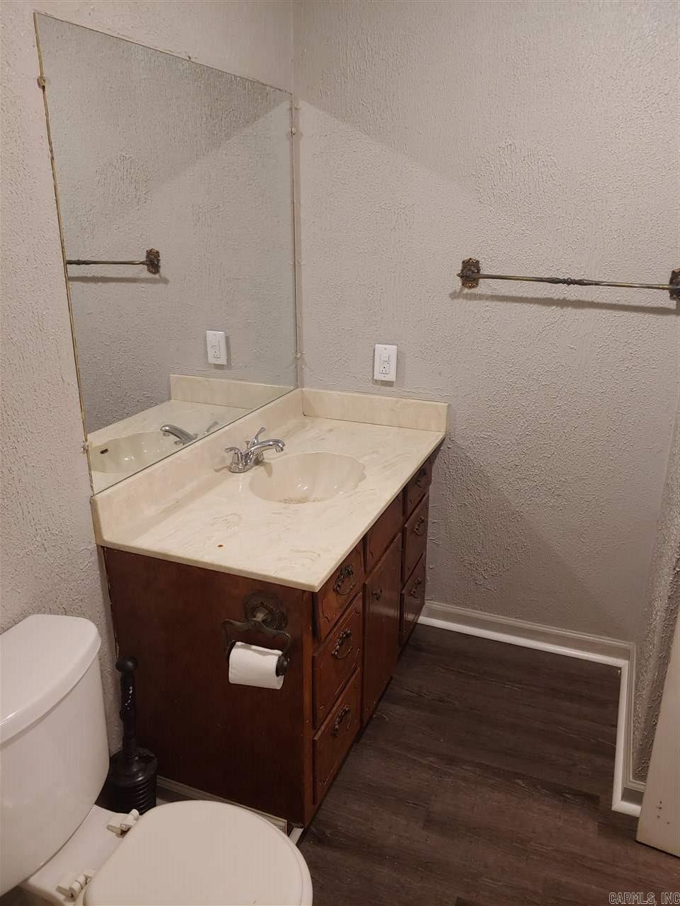 Farmeres 4th - Residential Lease