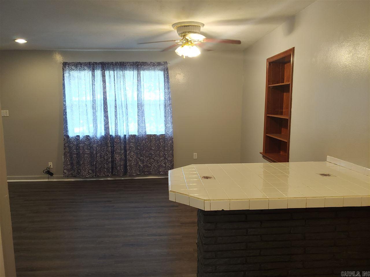 Farmeres 4th - Residential Lease