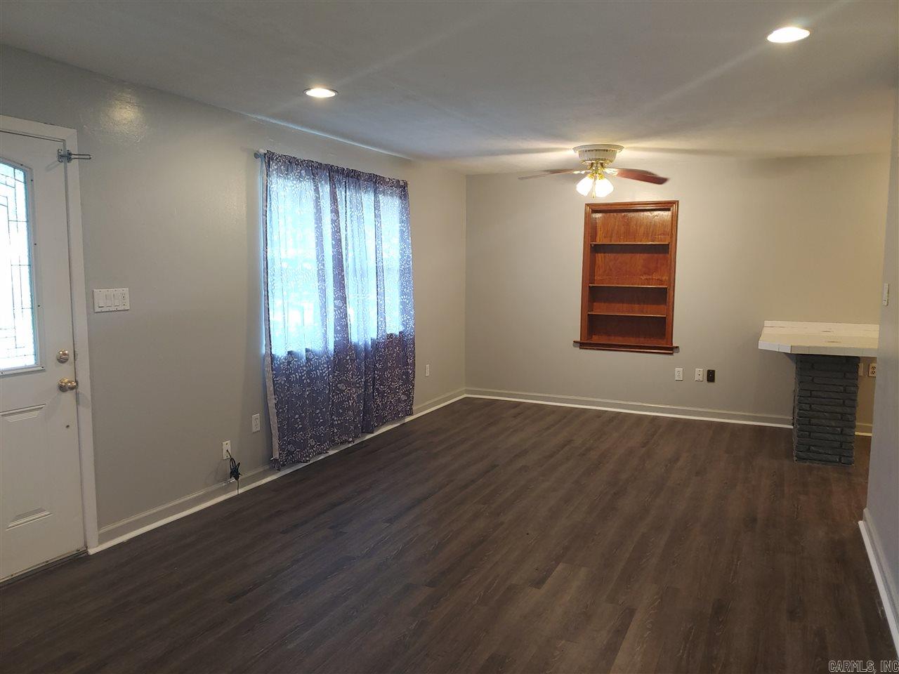 Farmeres 4th - Residential Lease