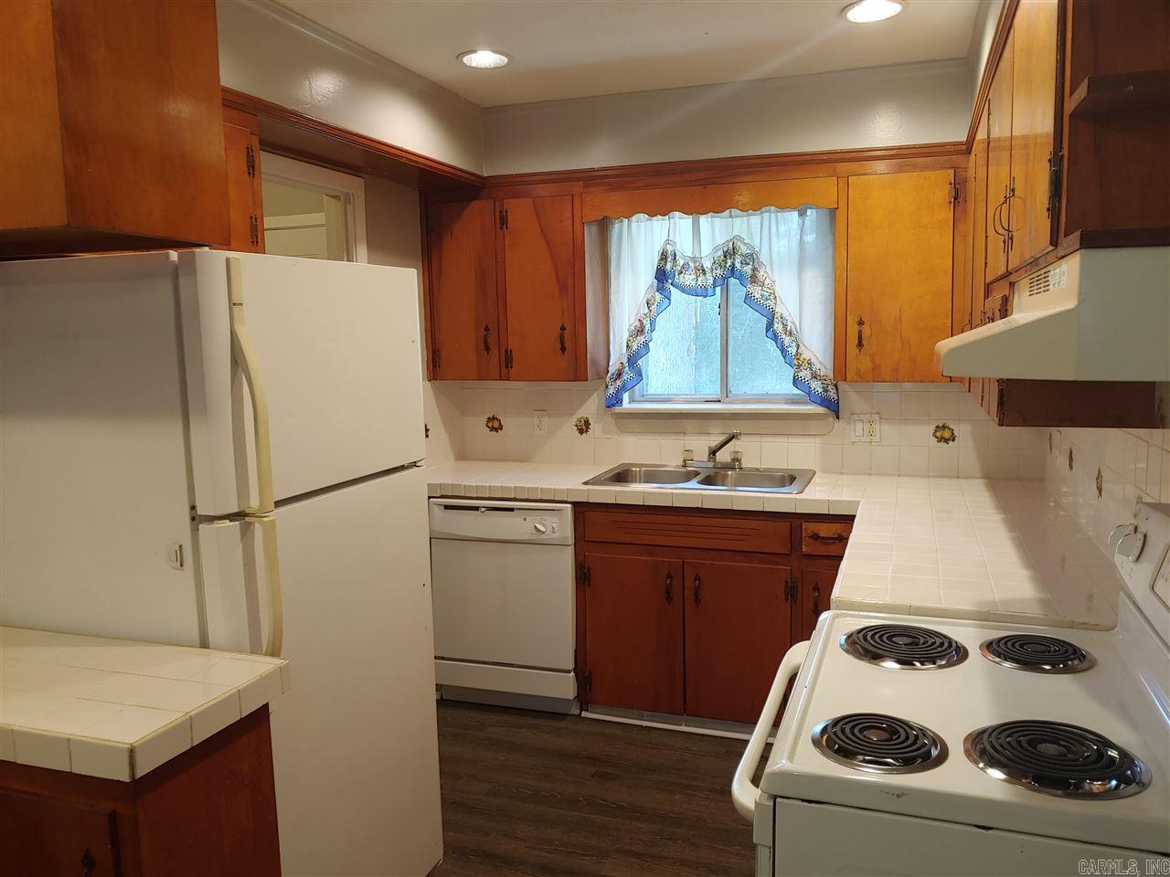 Farmeres 4th - Residential Lease