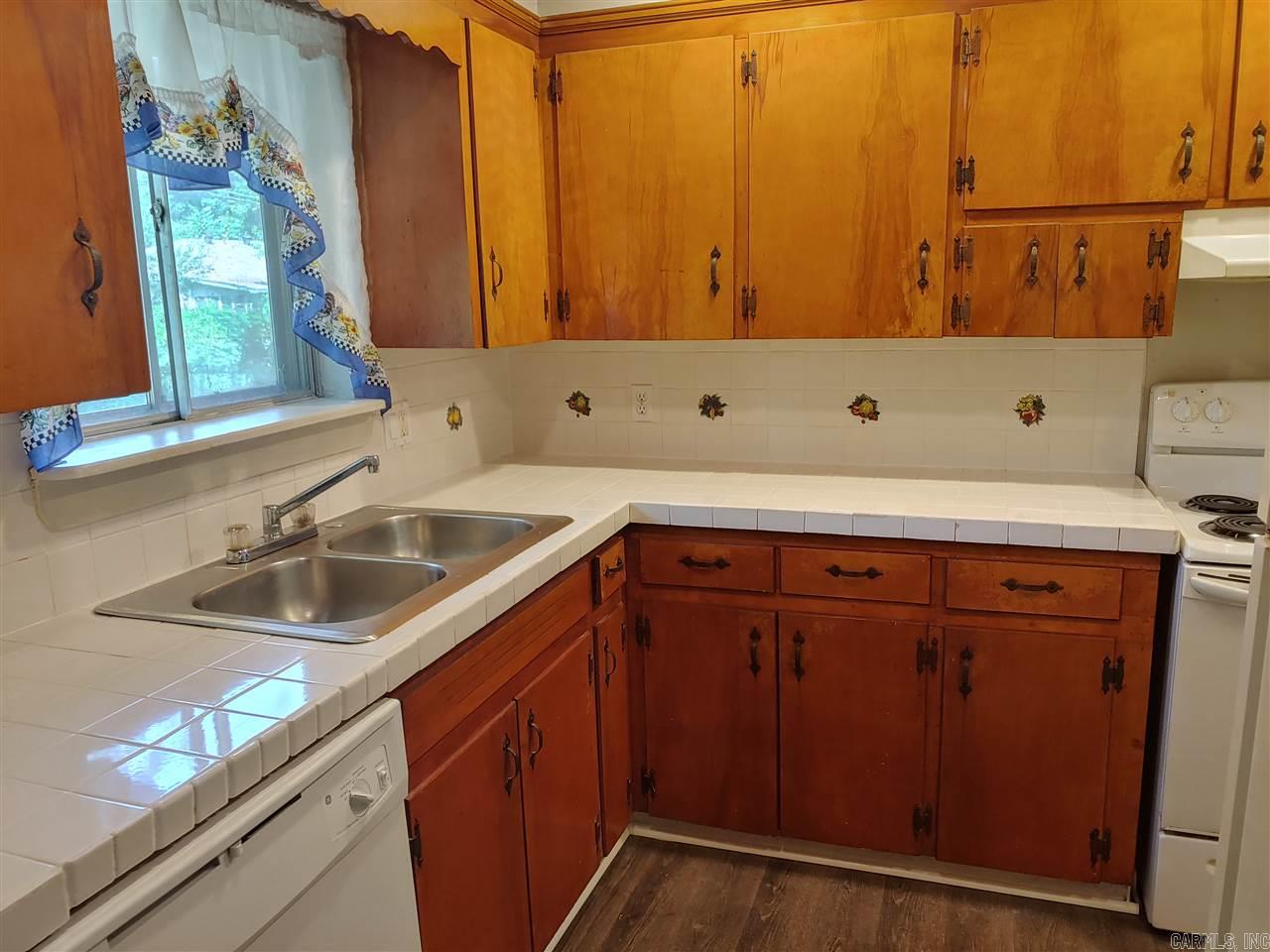 Farmeres 4th - Residential Lease