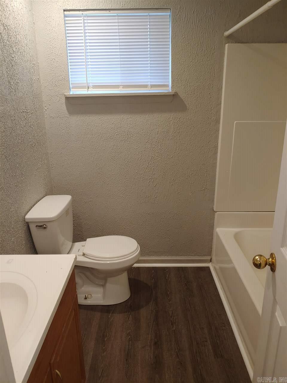 Farmeres 4th - Residential Lease