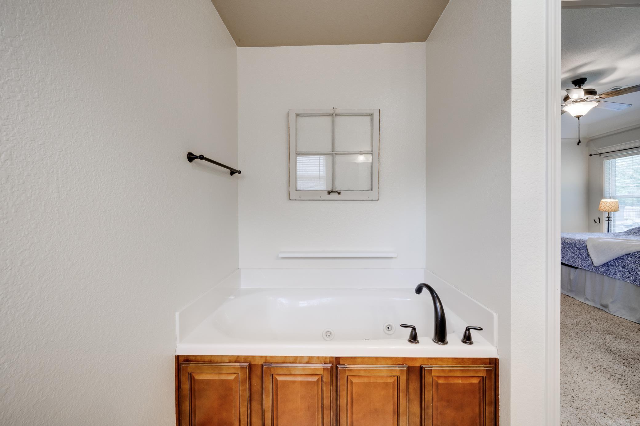 SOUTHERN COMFORT ESTATES - Residential