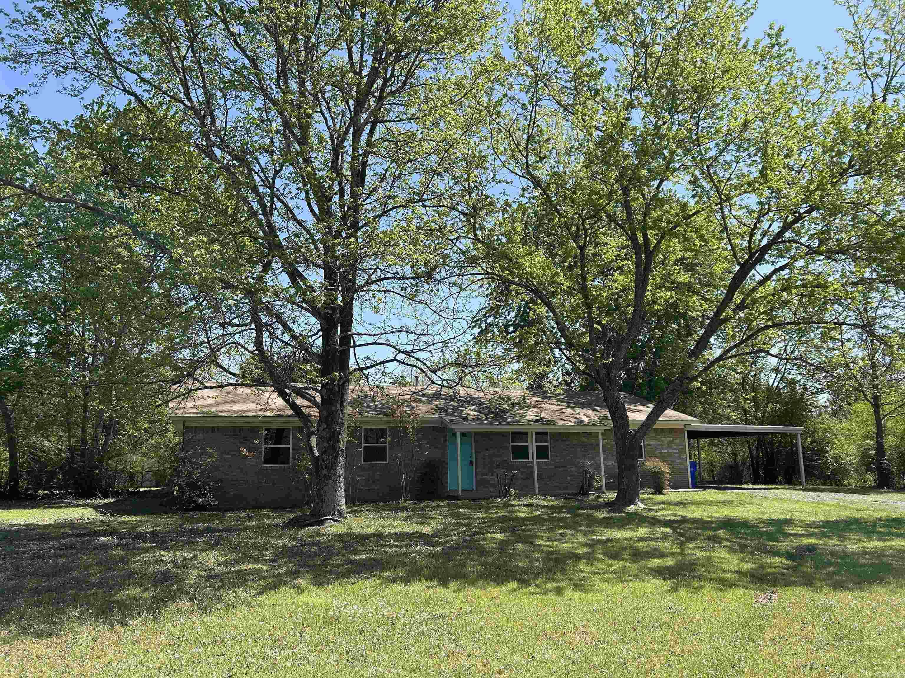 FOXMOOR ACRES - Residential