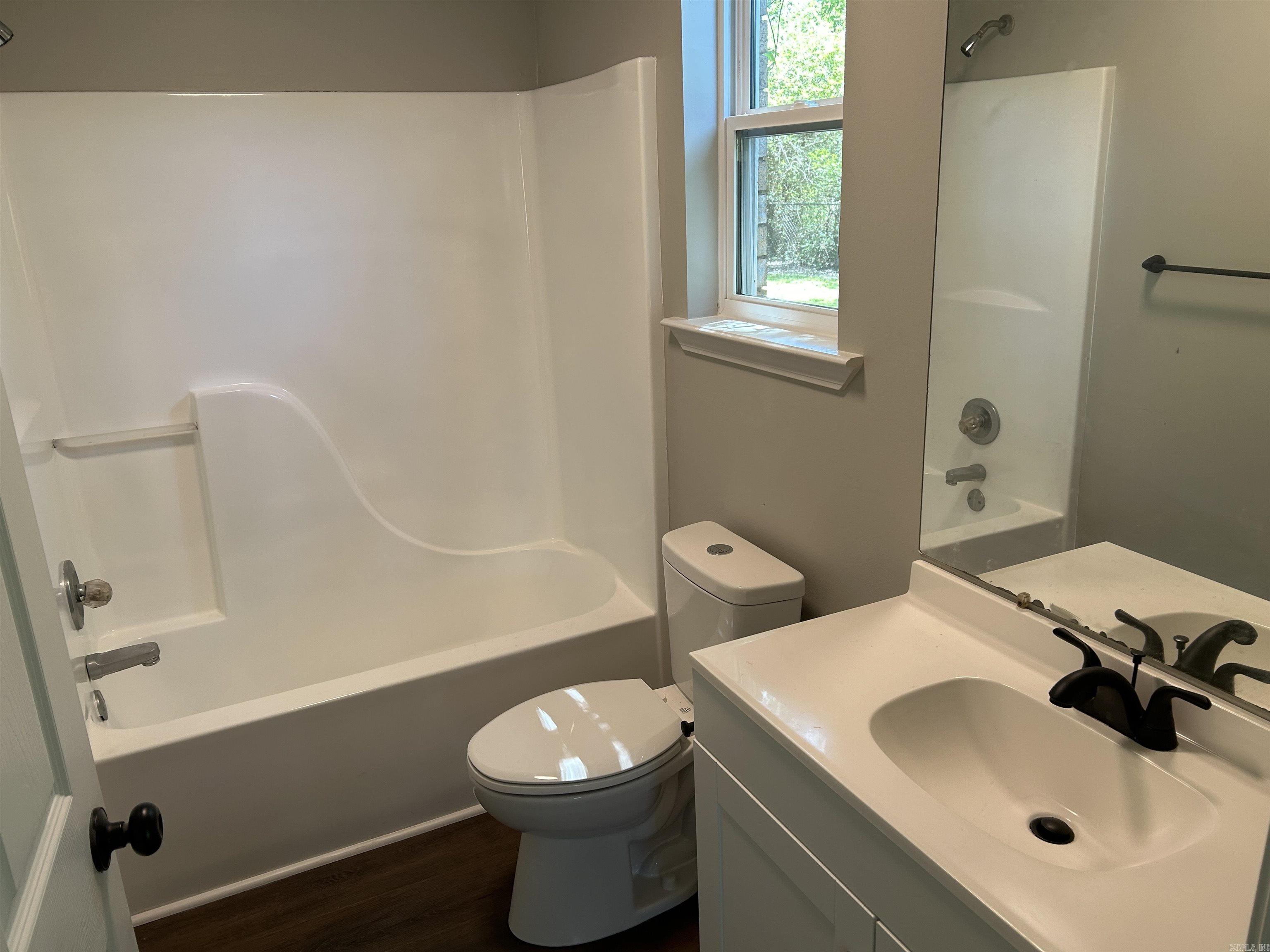 FOXMOOR ACRES - Residential
